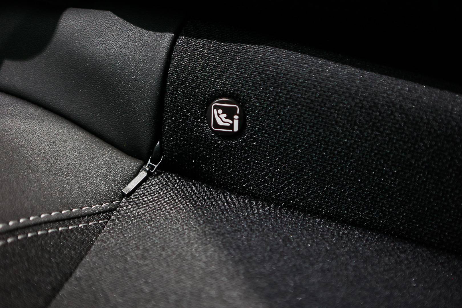 JEEP Avenger - Foto 25