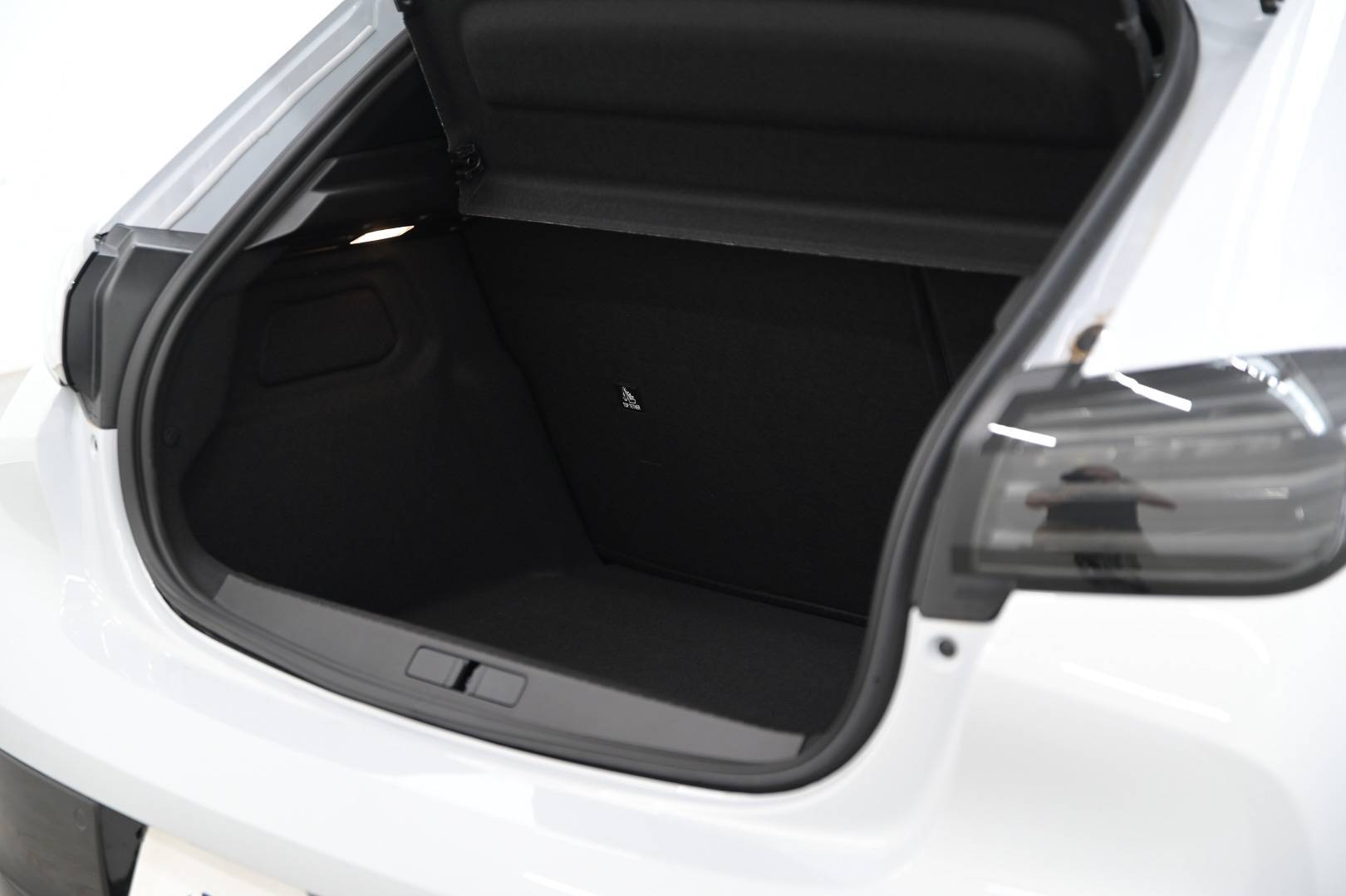 PEUGEOT 208 - Foto 6