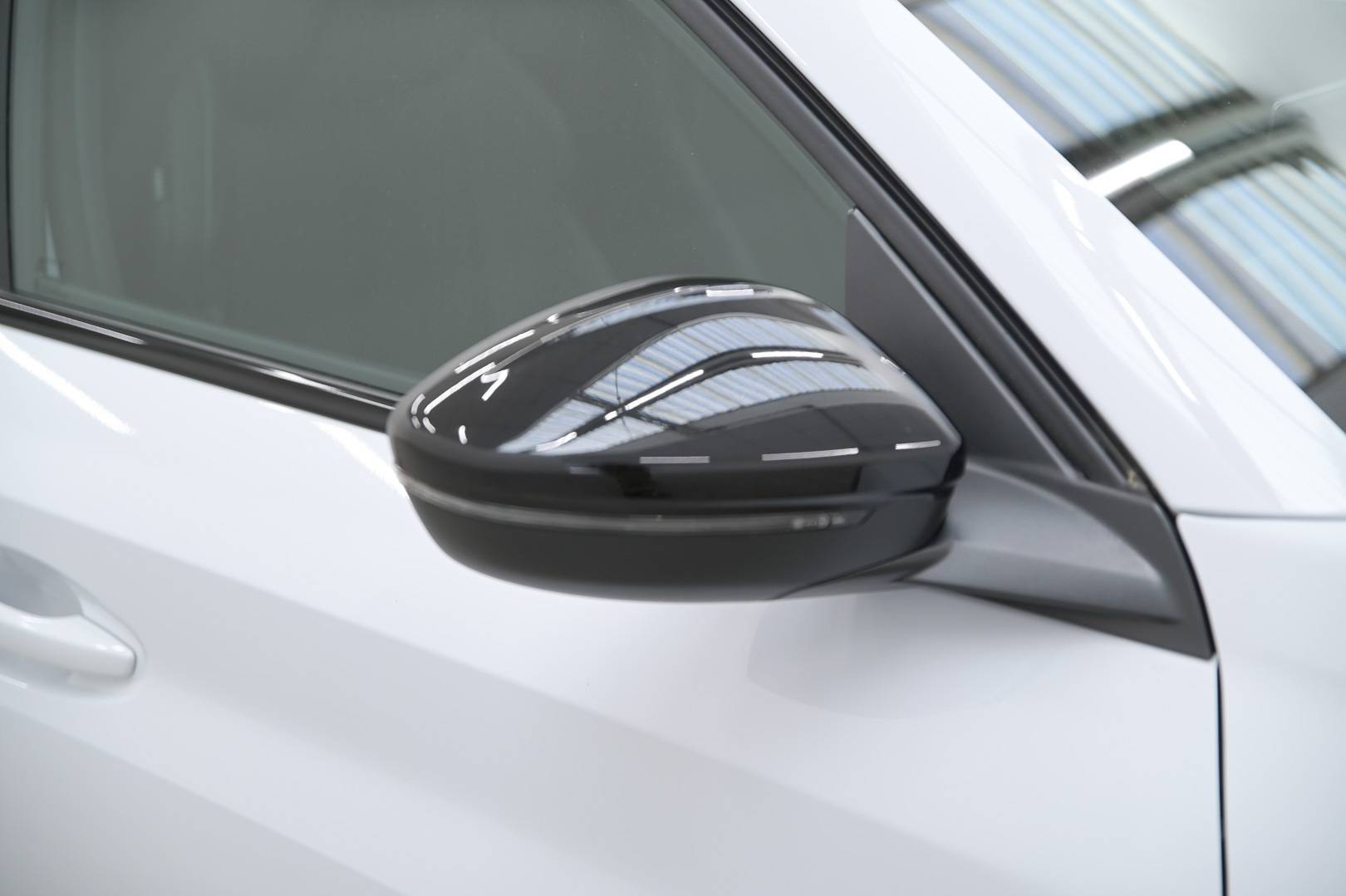 PEUGEOT 208 - Foto 11