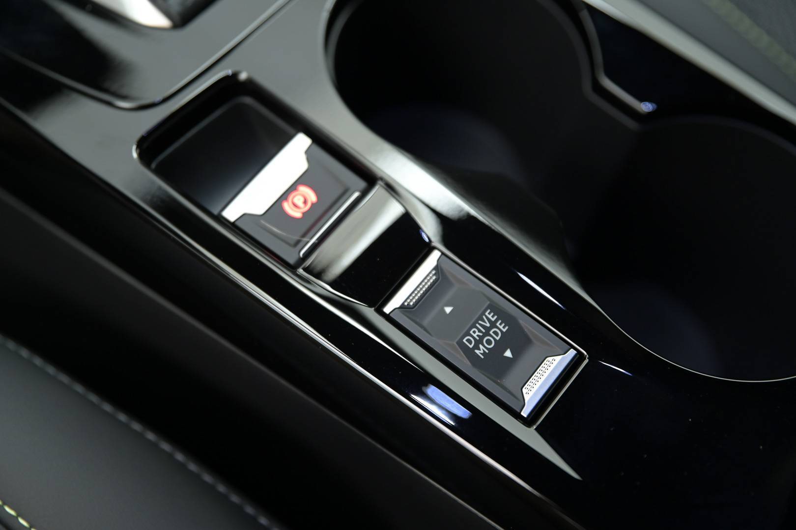 PEUGEOT 208 - Foto 23