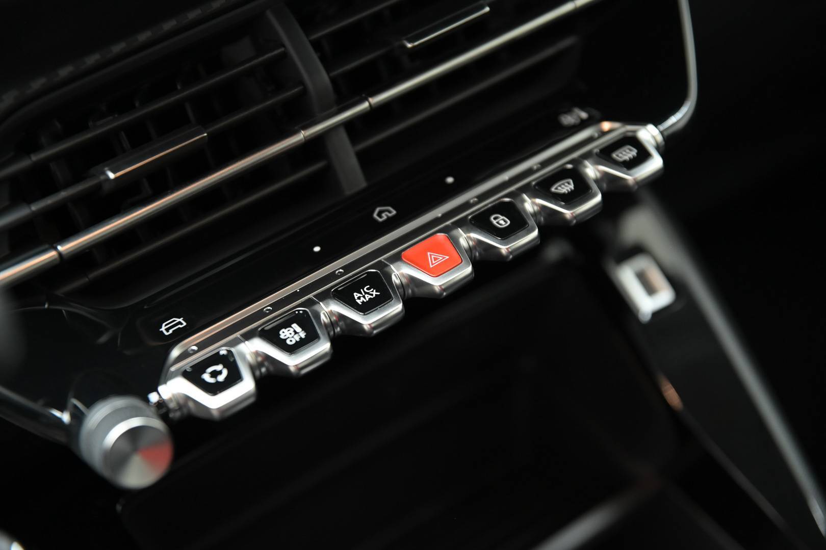 PEUGEOT 208 - Foto 24