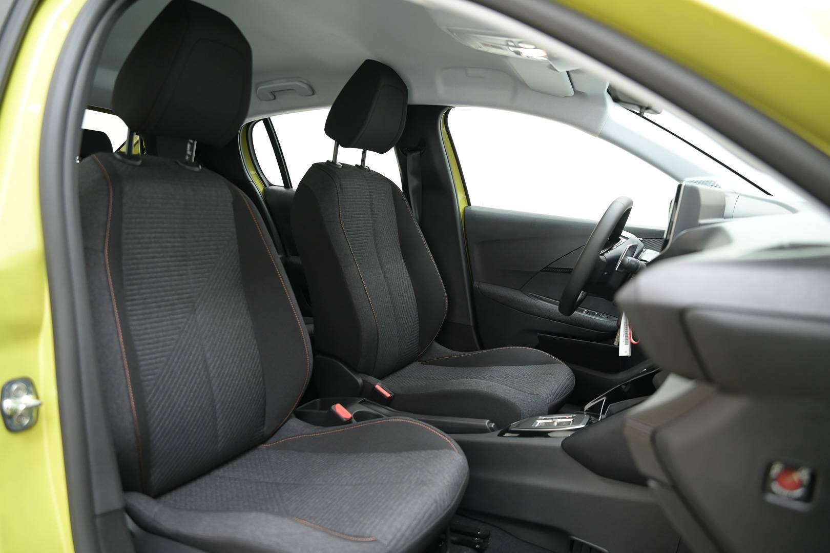 PEUGEOT 208 - Foto 26