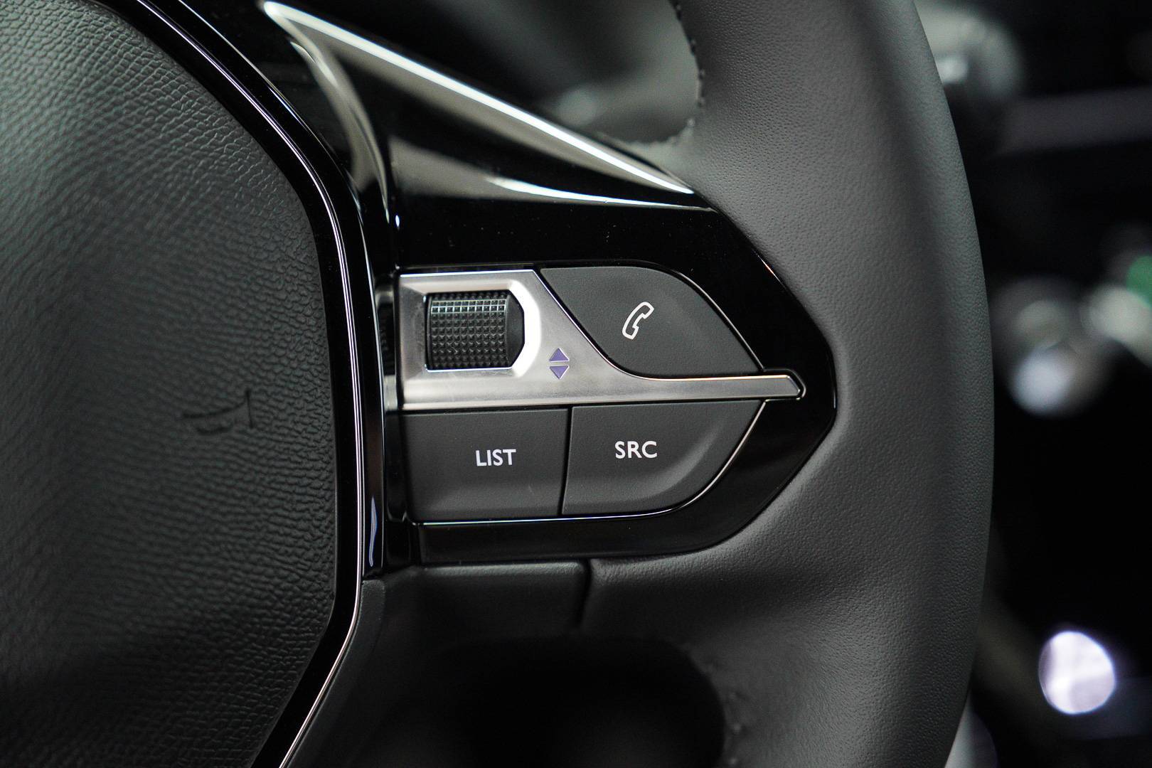 PEUGEOT 2008 - Foto 13