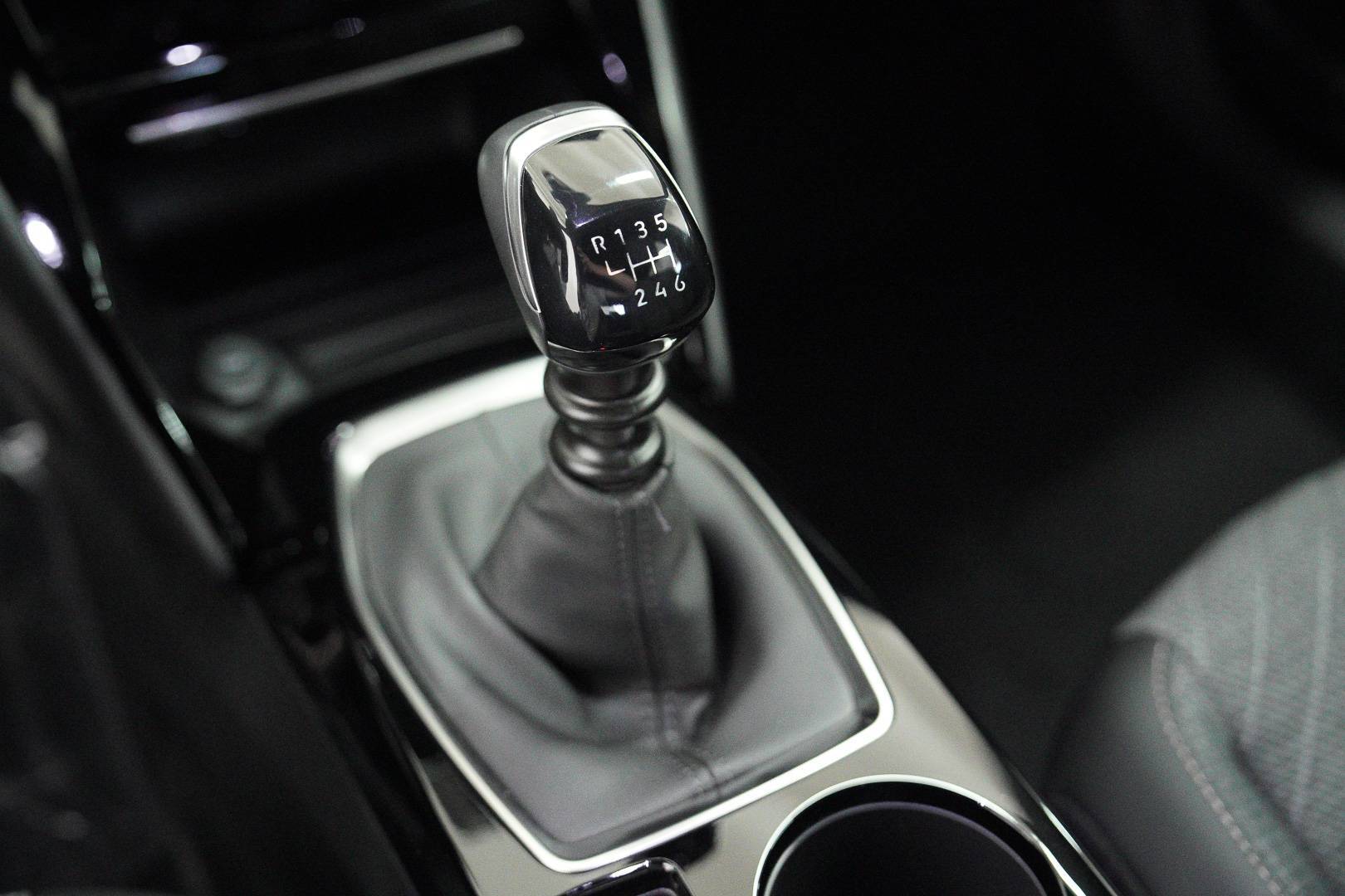 PEUGEOT 2008 - Foto 19