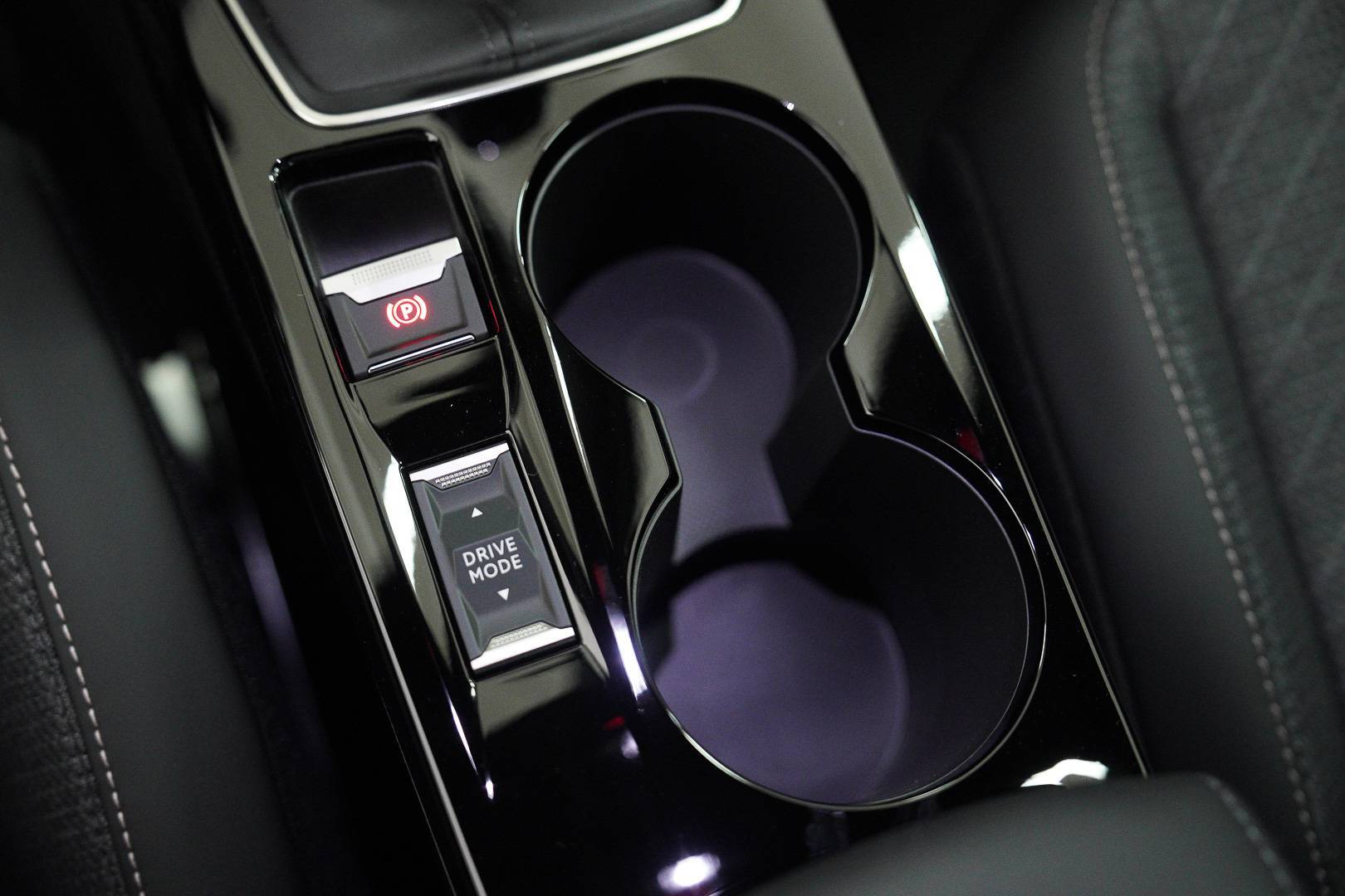 PEUGEOT 2008 - Foto 20