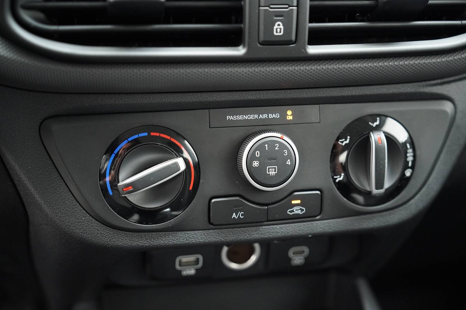 HYUNDAI I10 - Foto 18