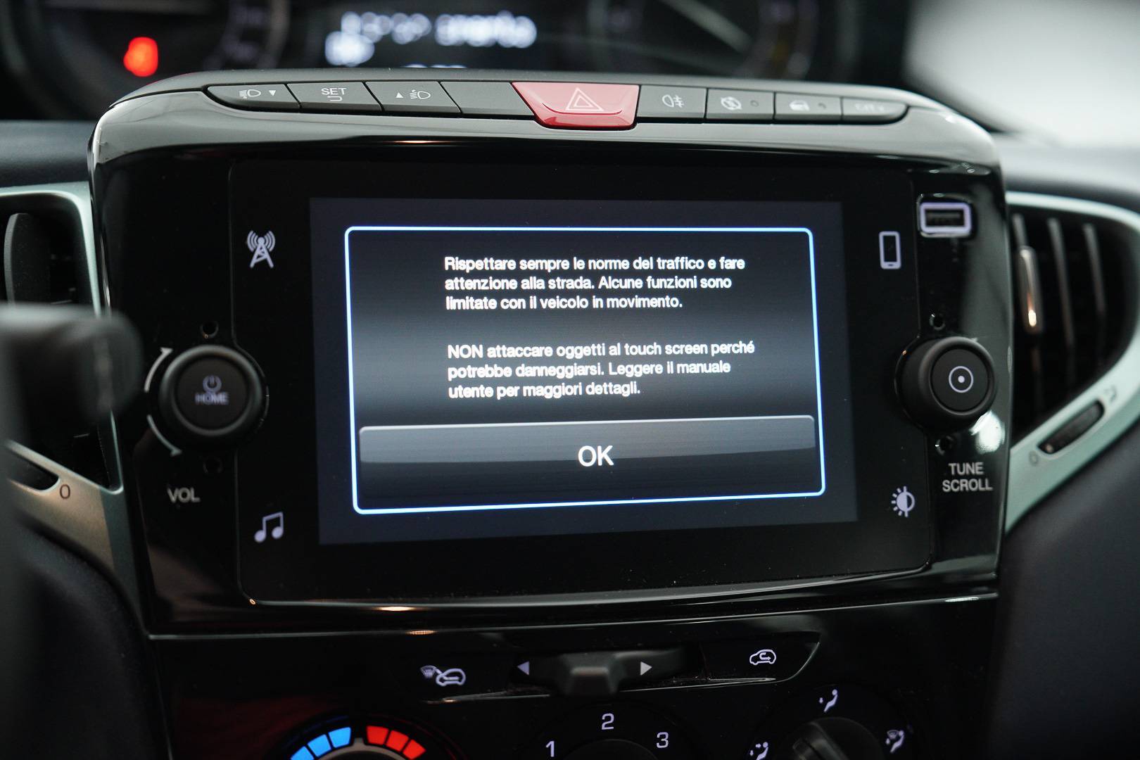 LANCIA Ypsilon - Foto 14