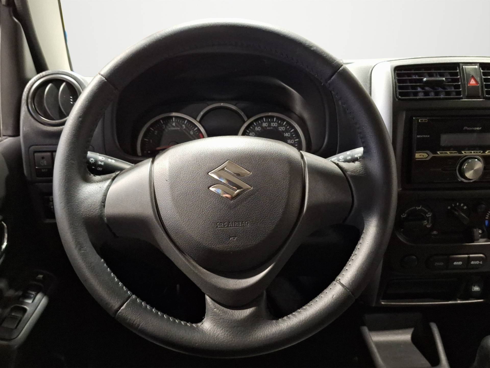 SUZUKI Jimny - Foto 9