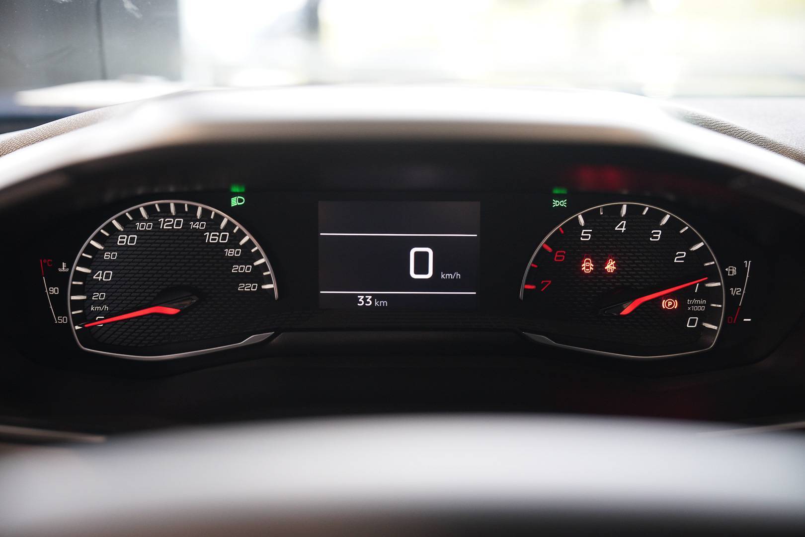 PEUGEOT 208 - Foto 12