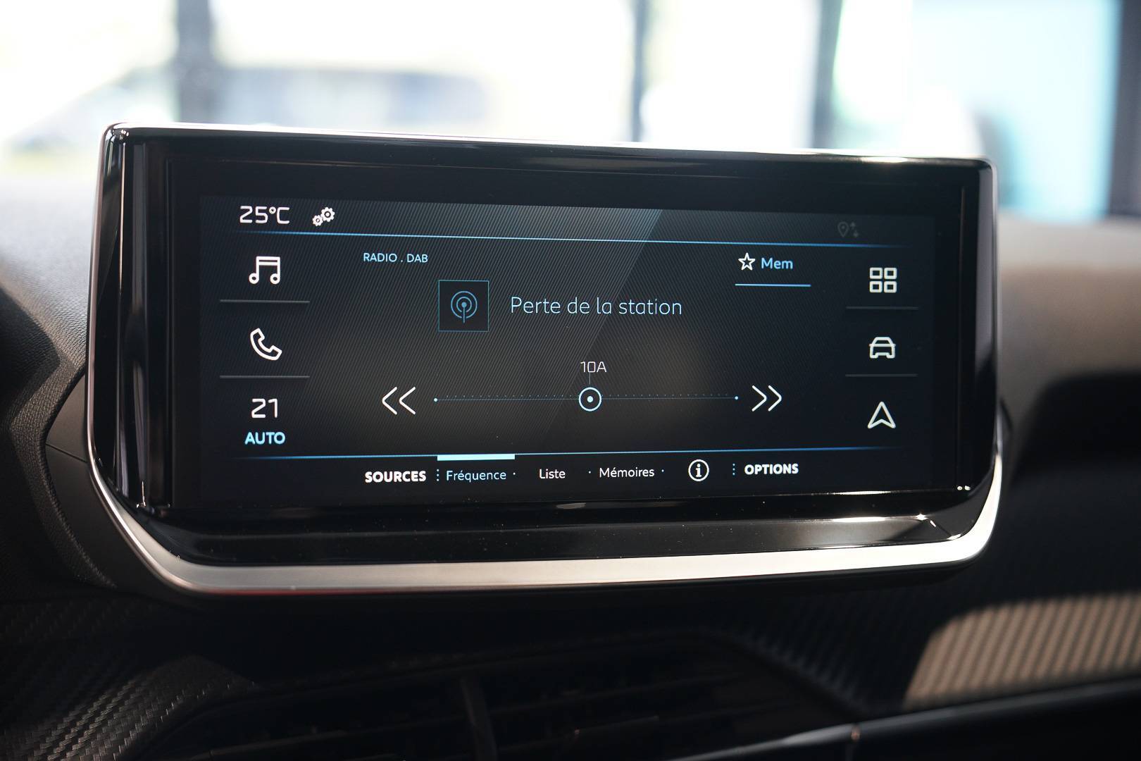 PEUGEOT 208 - Foto 13