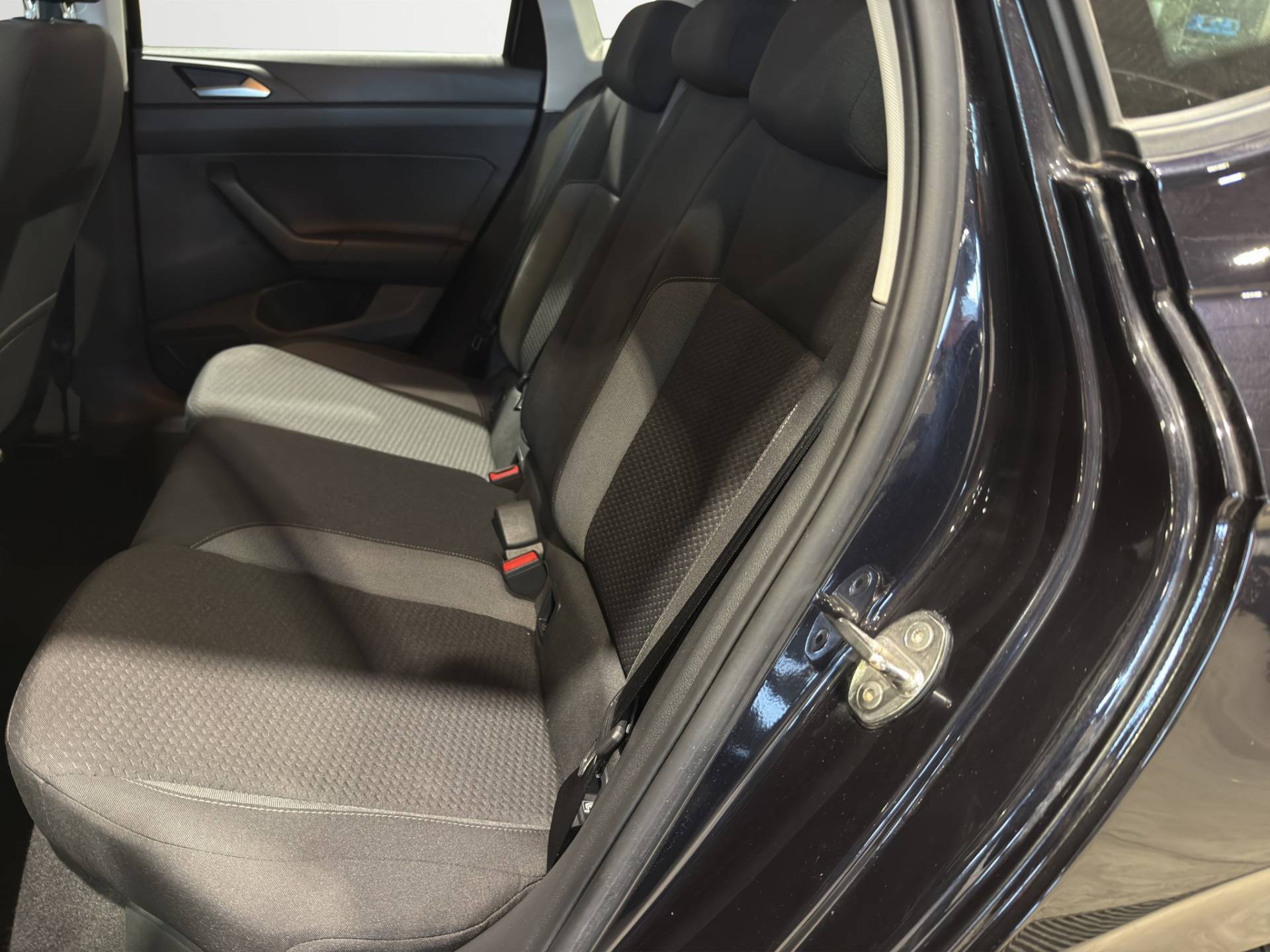 VOLKSWAGEN Polo - Foto 11