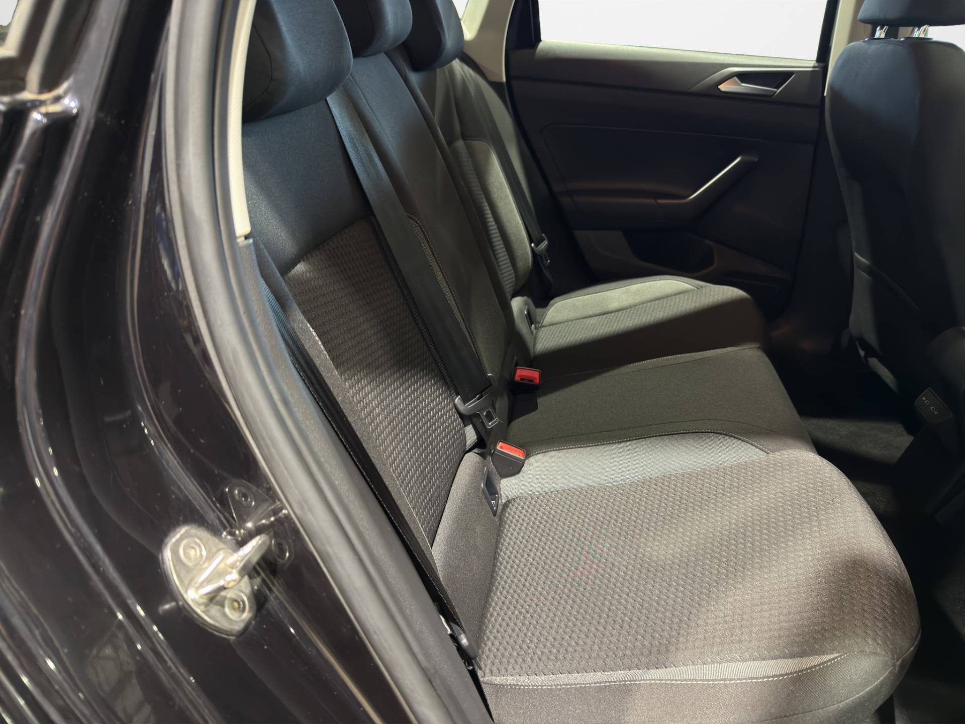 VOLKSWAGEN Polo - Foto 17