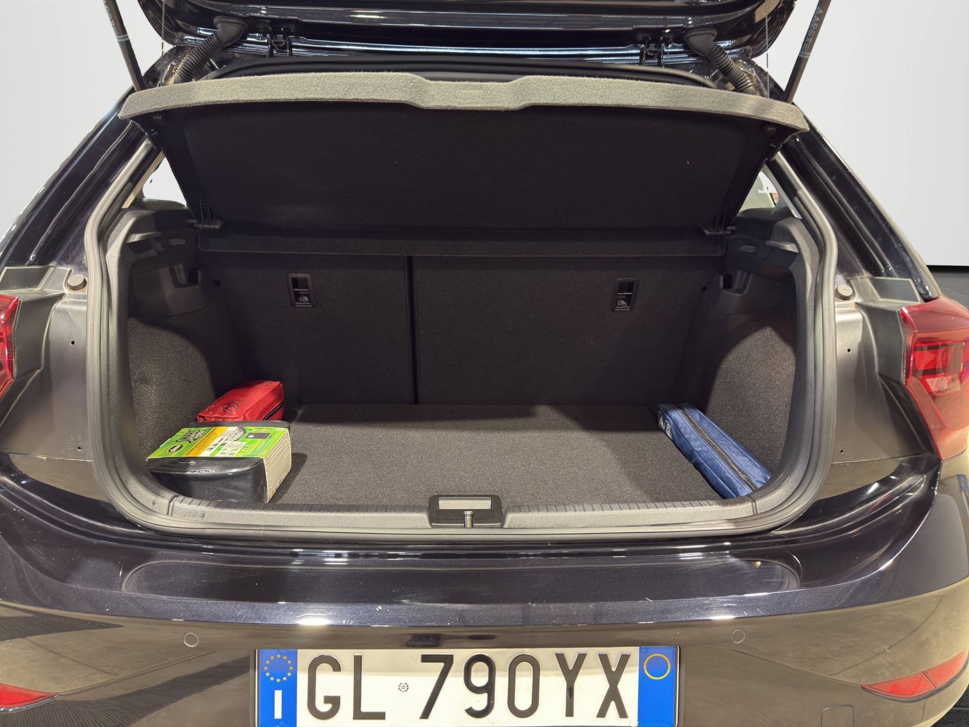 VOLKSWAGEN Polo - Foto 18