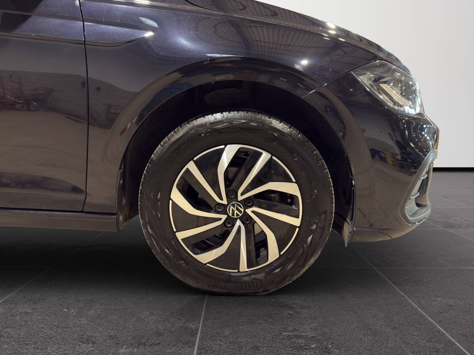 VOLKSWAGEN Polo - Foto 22