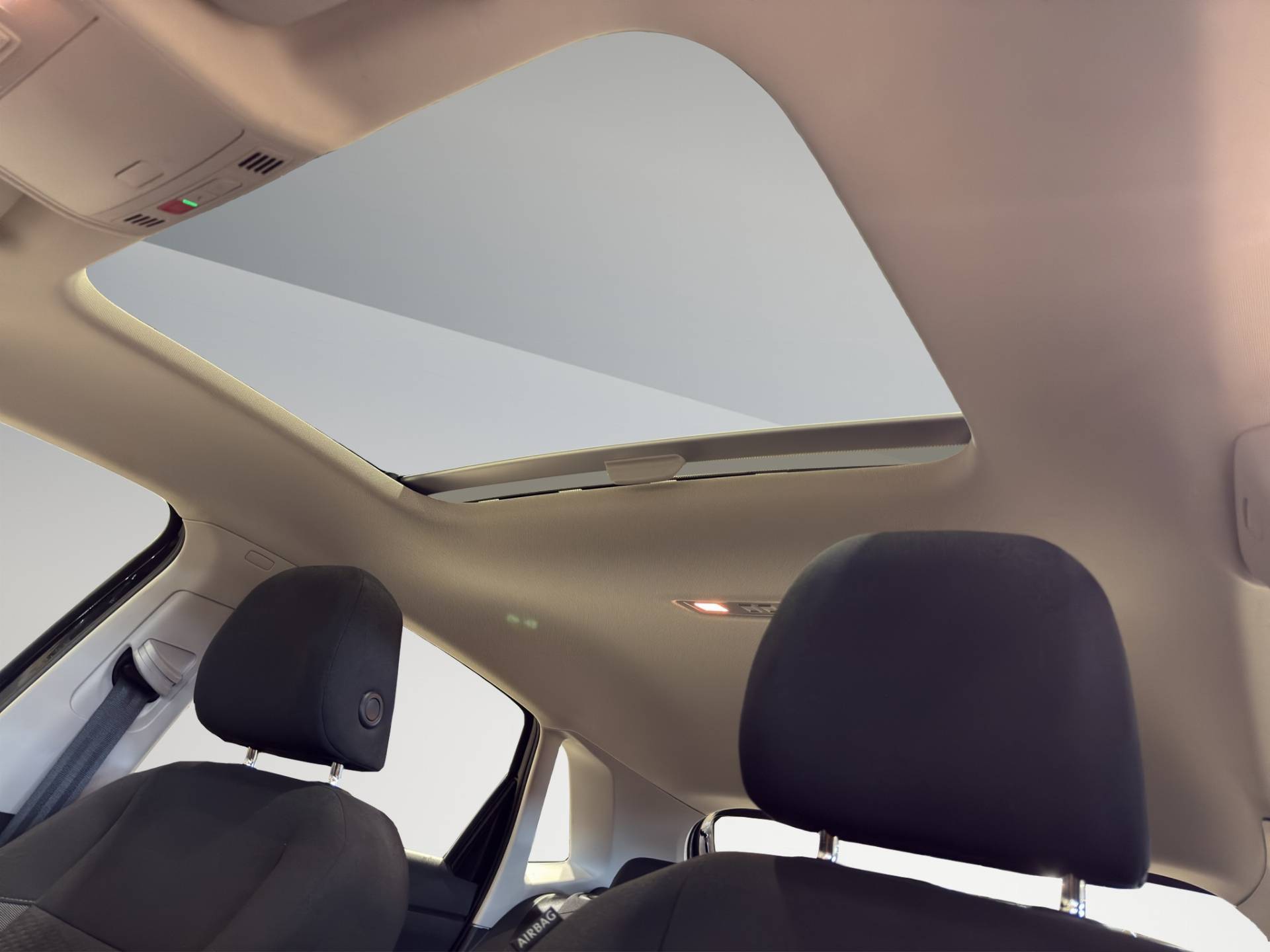 VOLKSWAGEN Polo - Foto 23