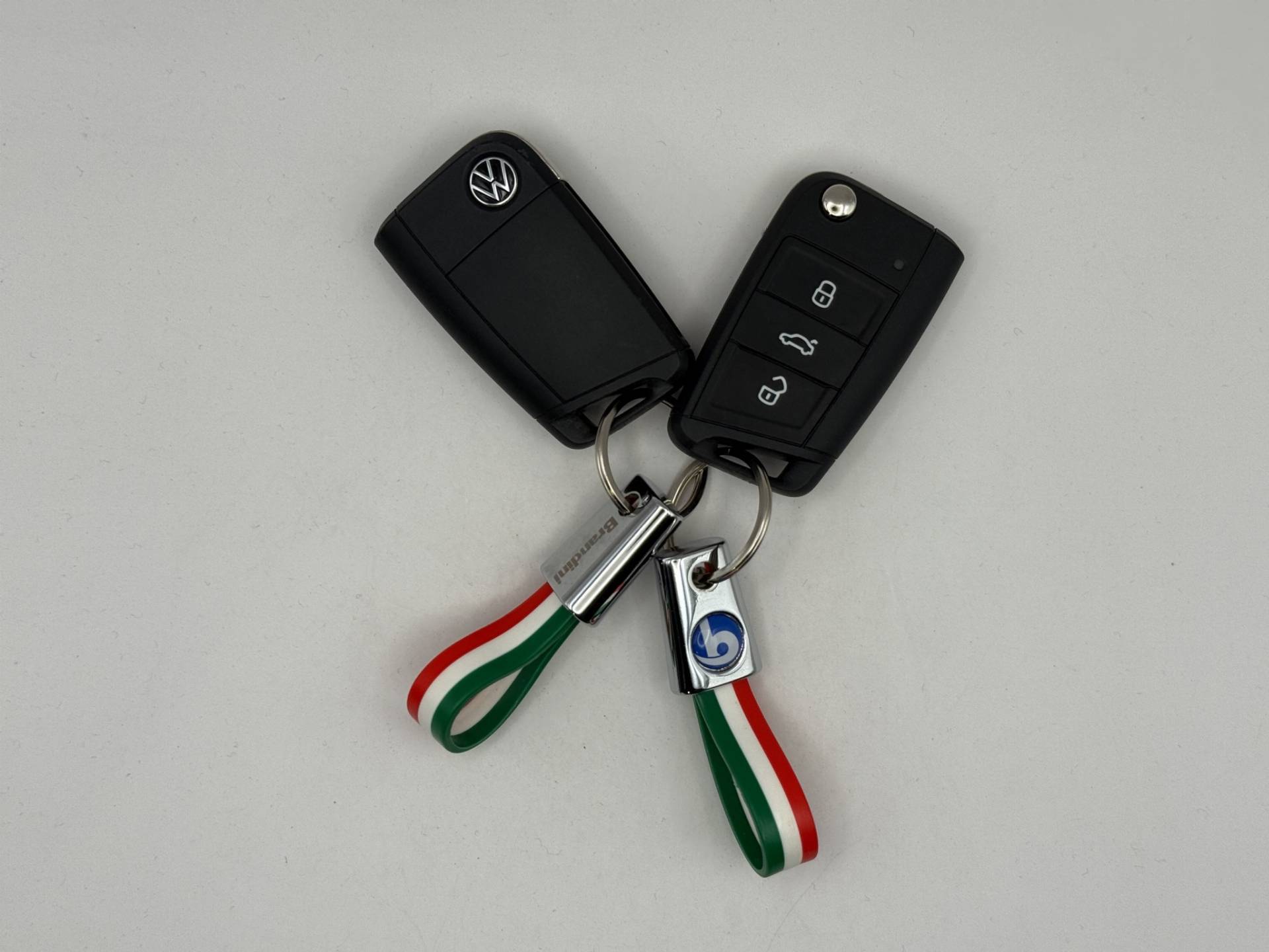 VOLKSWAGEN Polo - Foto 24