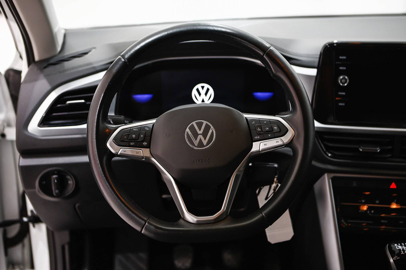 VOLKSWAGEN T-Roc T-Roc 1.0 tsi Style 110cv usata in pronta consegna - Brandini