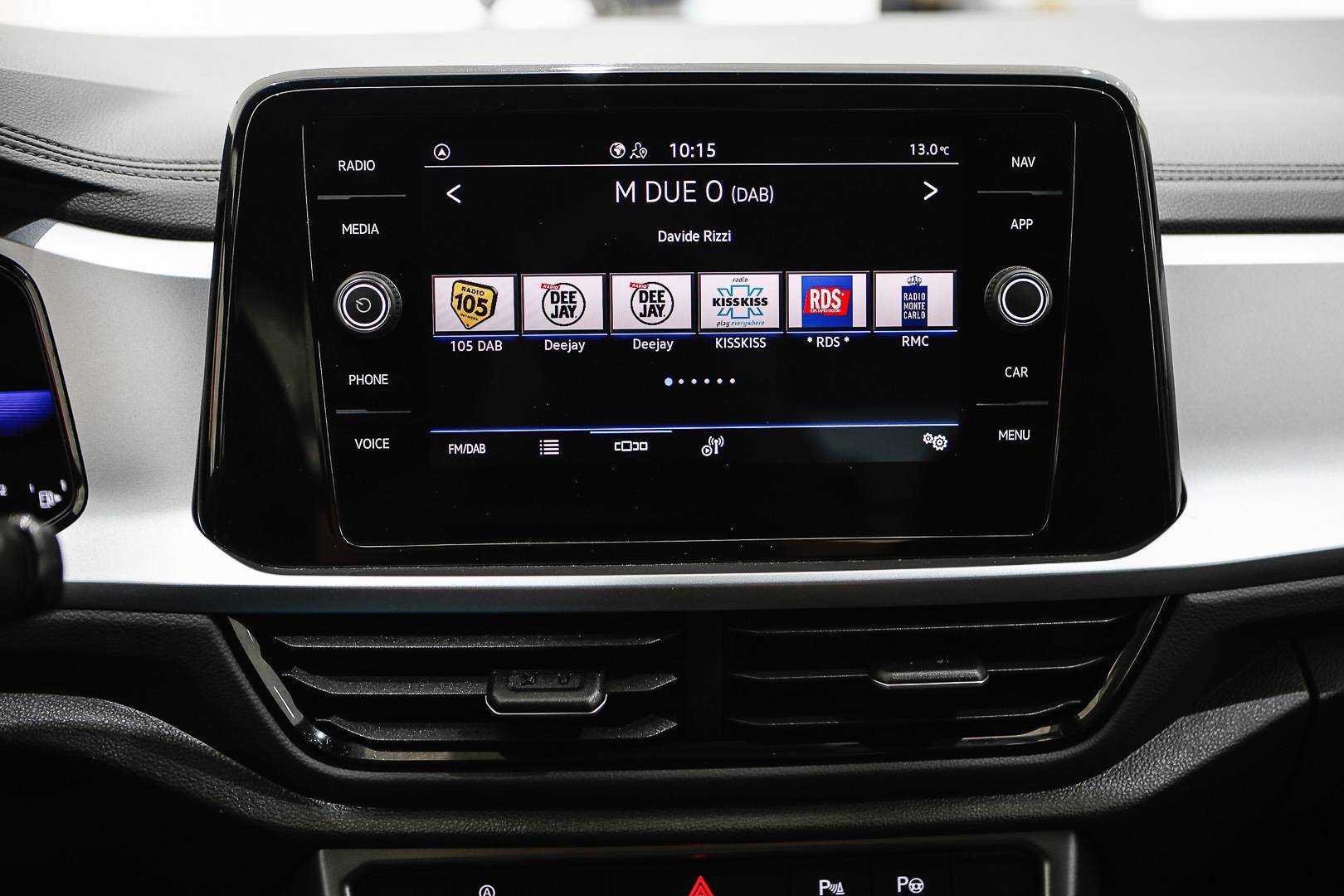 VOLKSWAGEN T-Roc T-Roc 1.0 tsi Style 110cv usata in pronta consegna - Brandini