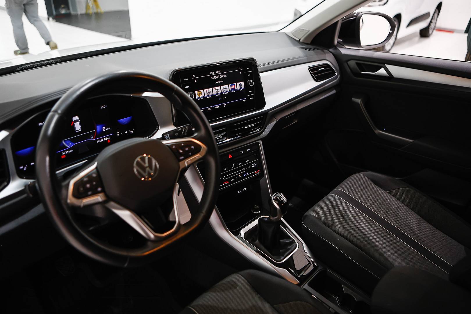 VOLKSWAGEN T-Roc T-Roc 1.0 tsi Style 110cv usata in pronta consegna - Brandini