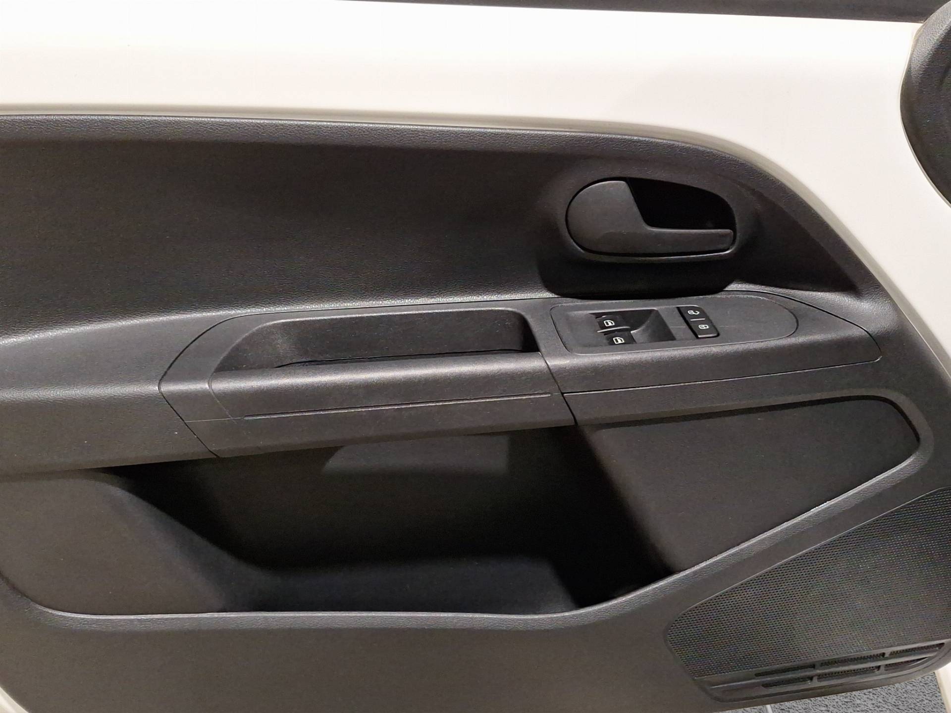 VOLKSWAGEN up! - Foto 8