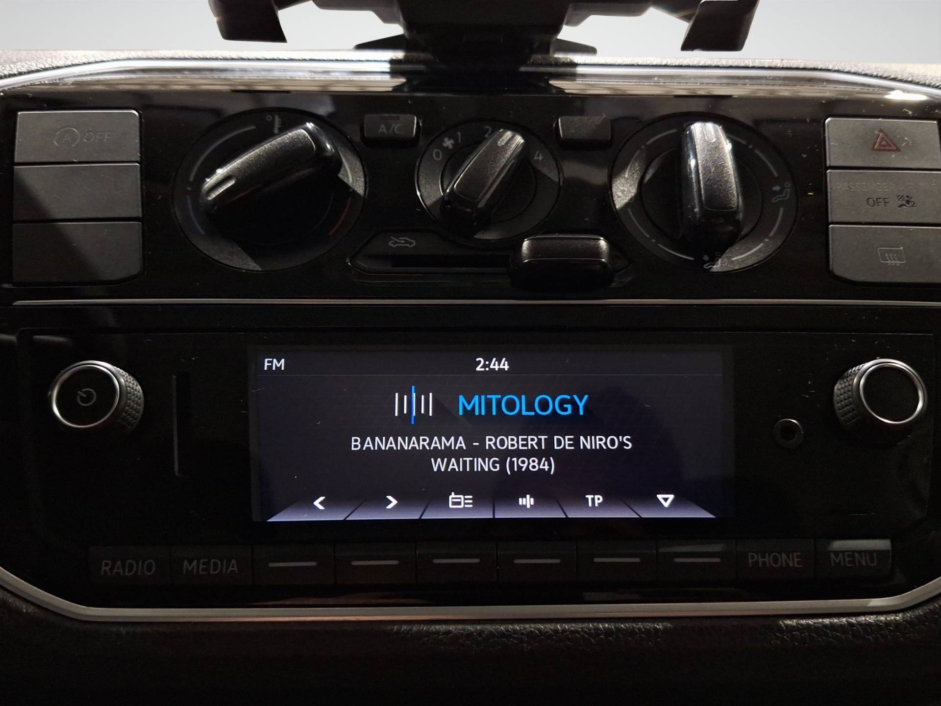 VOLKSWAGEN up! - Foto 14