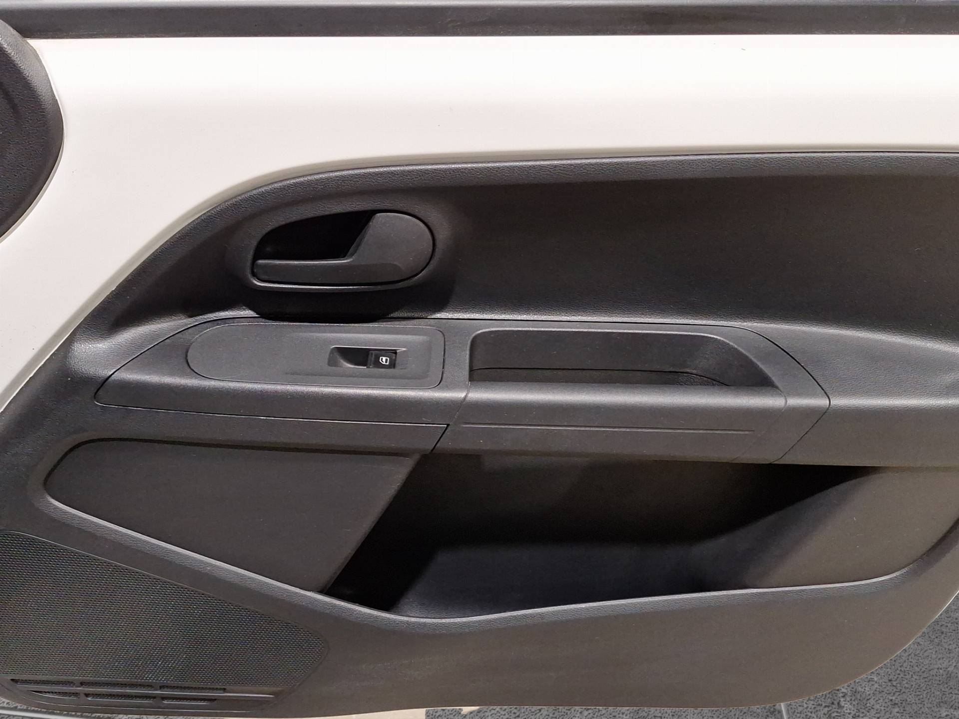 VOLKSWAGEN up! - Foto 16