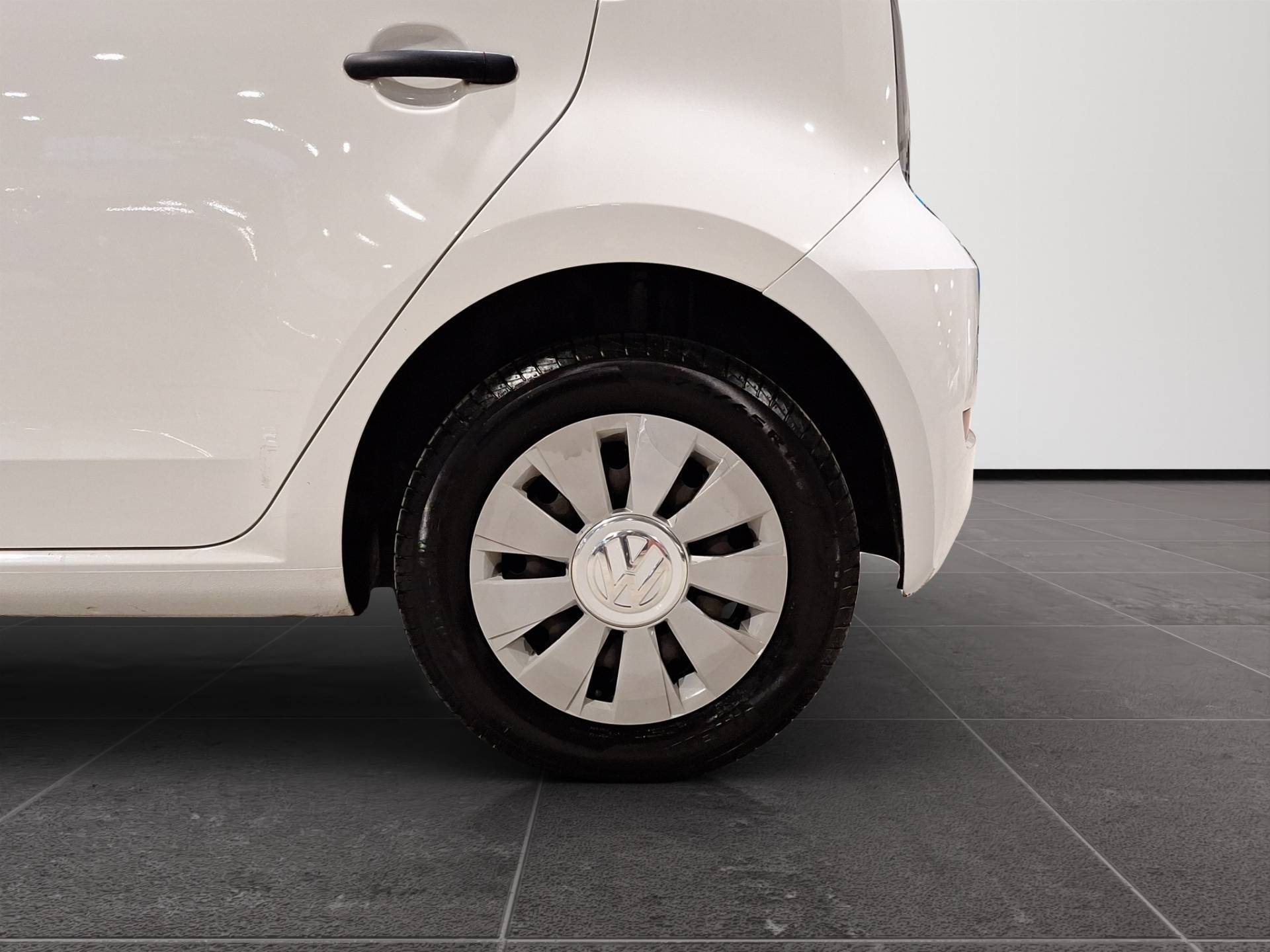 VOLKSWAGEN up! - Foto 20