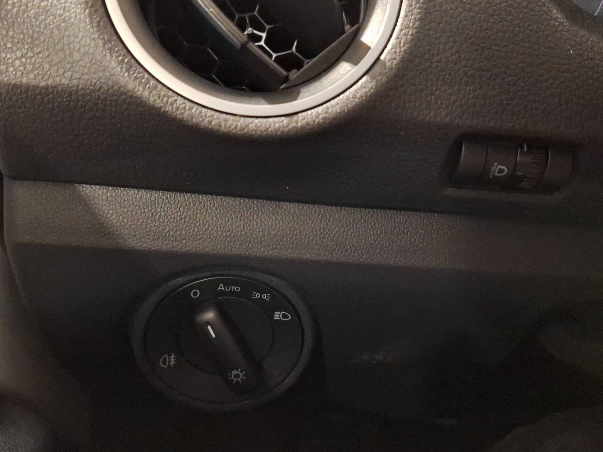 VOLKSWAGEN up! - Foto 29