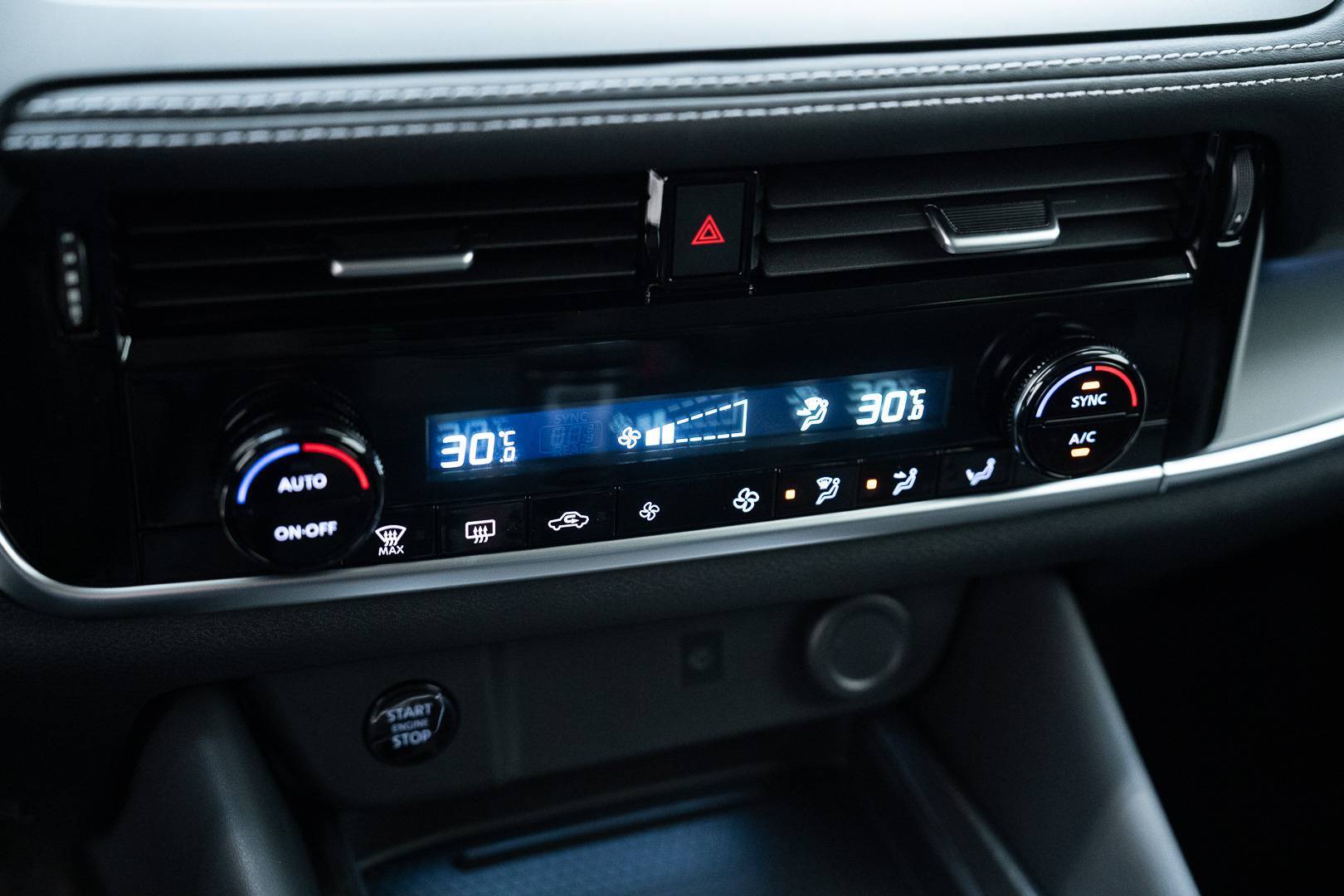 NISSAN Qashqai - Foto 17