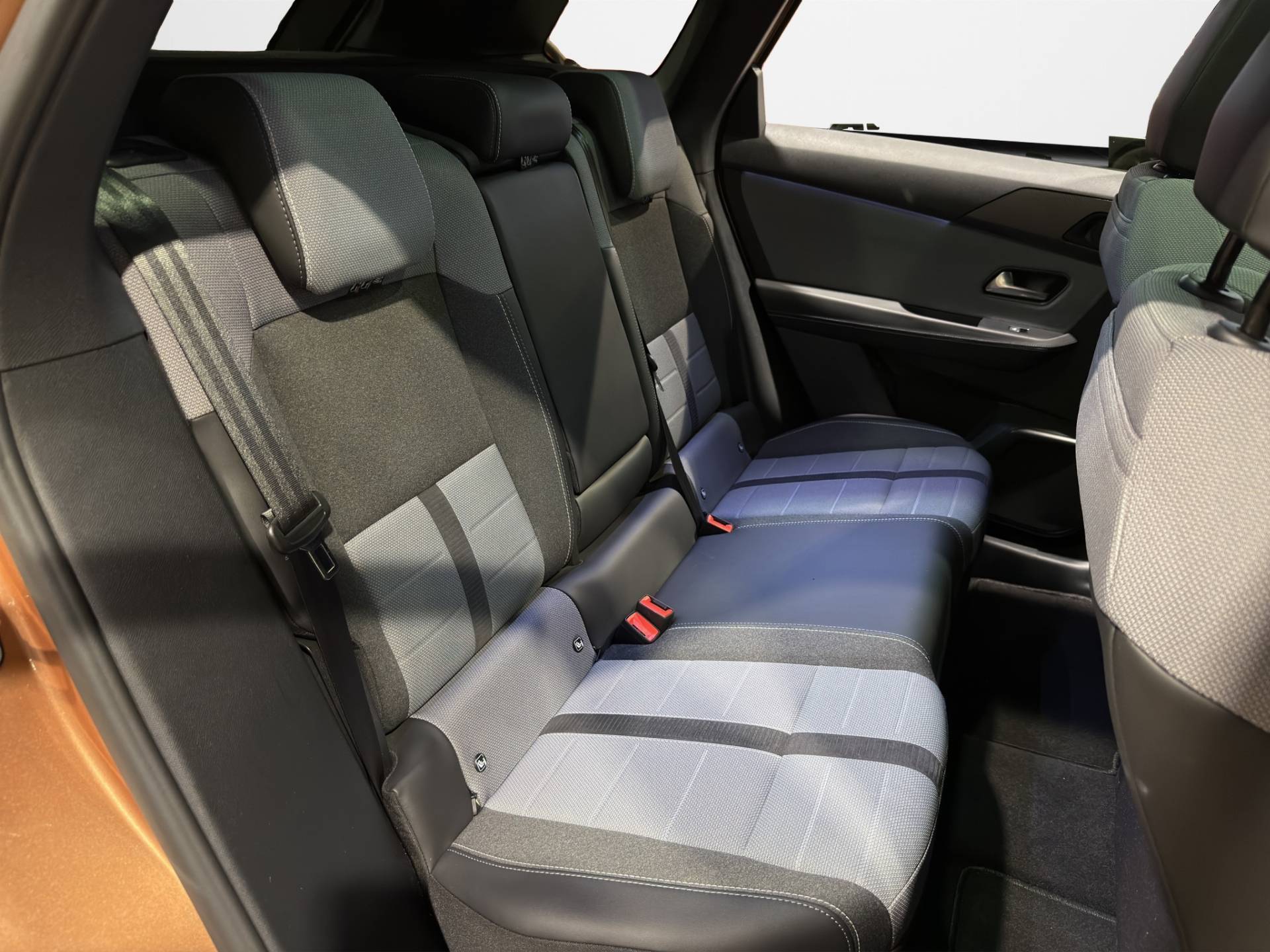 OPEL Grandland - Foto 17