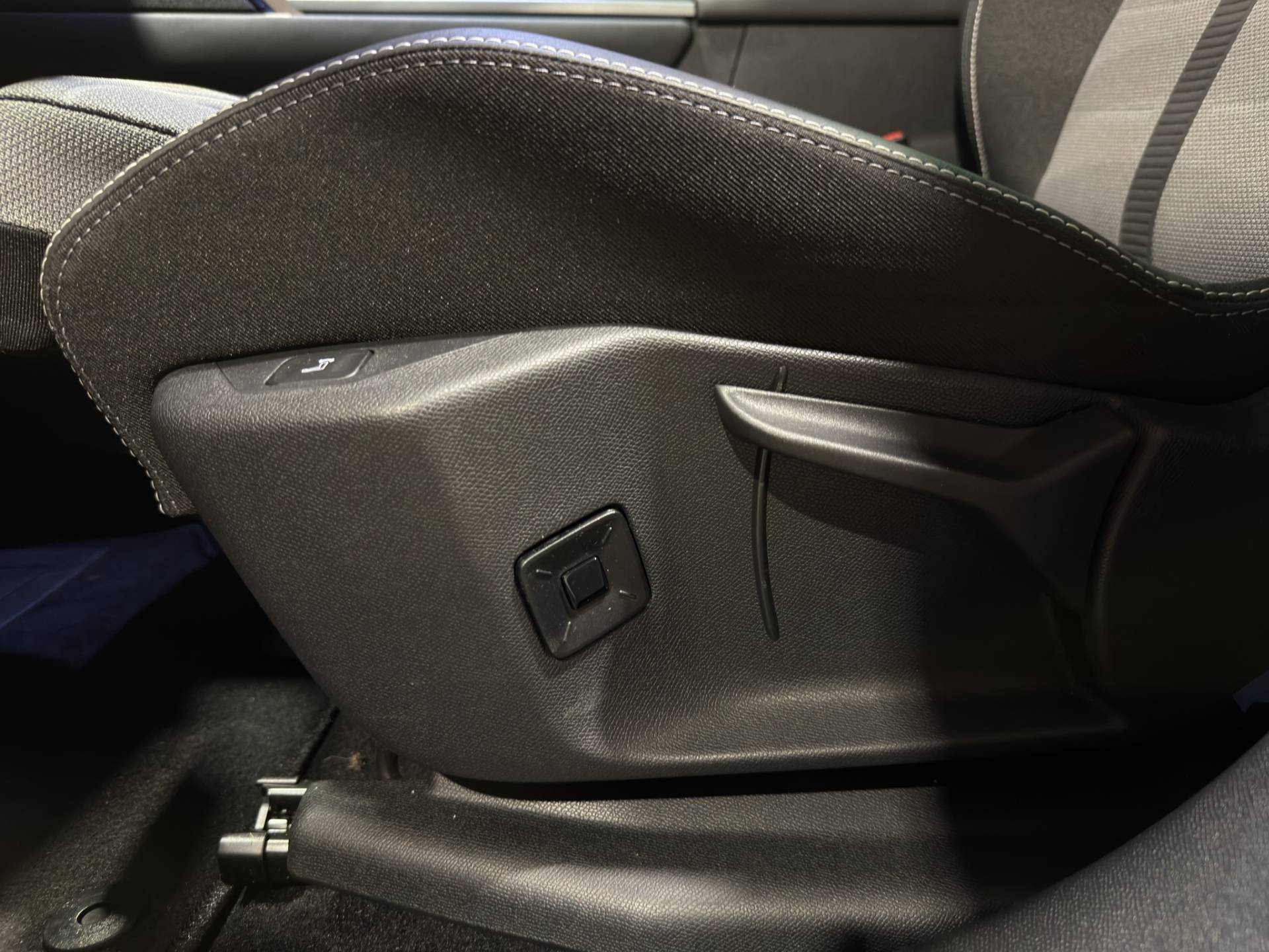 OPEL Grandland - Foto 28