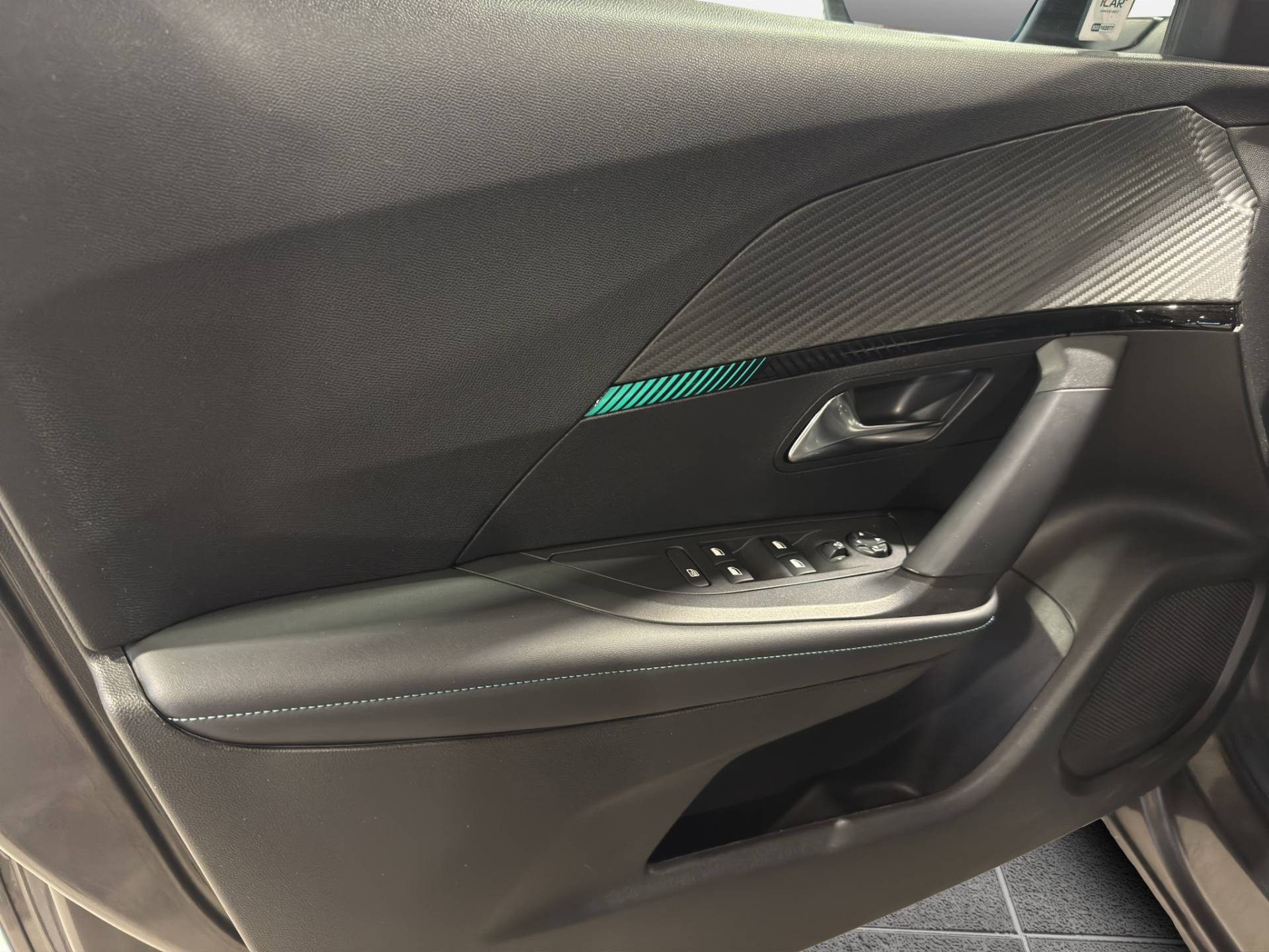 PEUGEOT 2008 - Foto 8