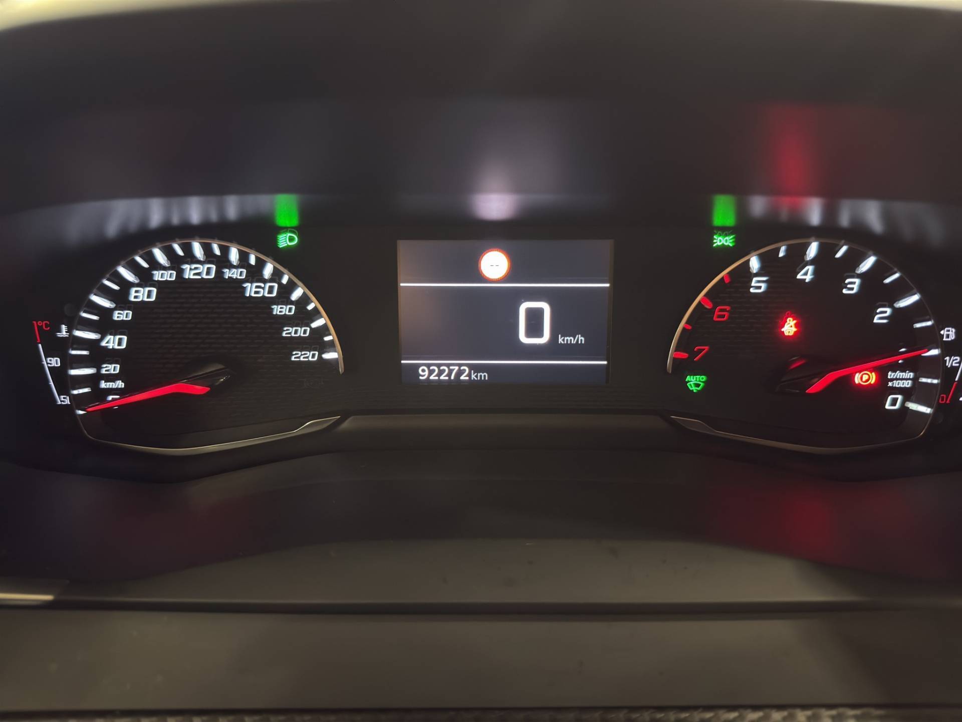 PEUGEOT 2008 - Foto 10