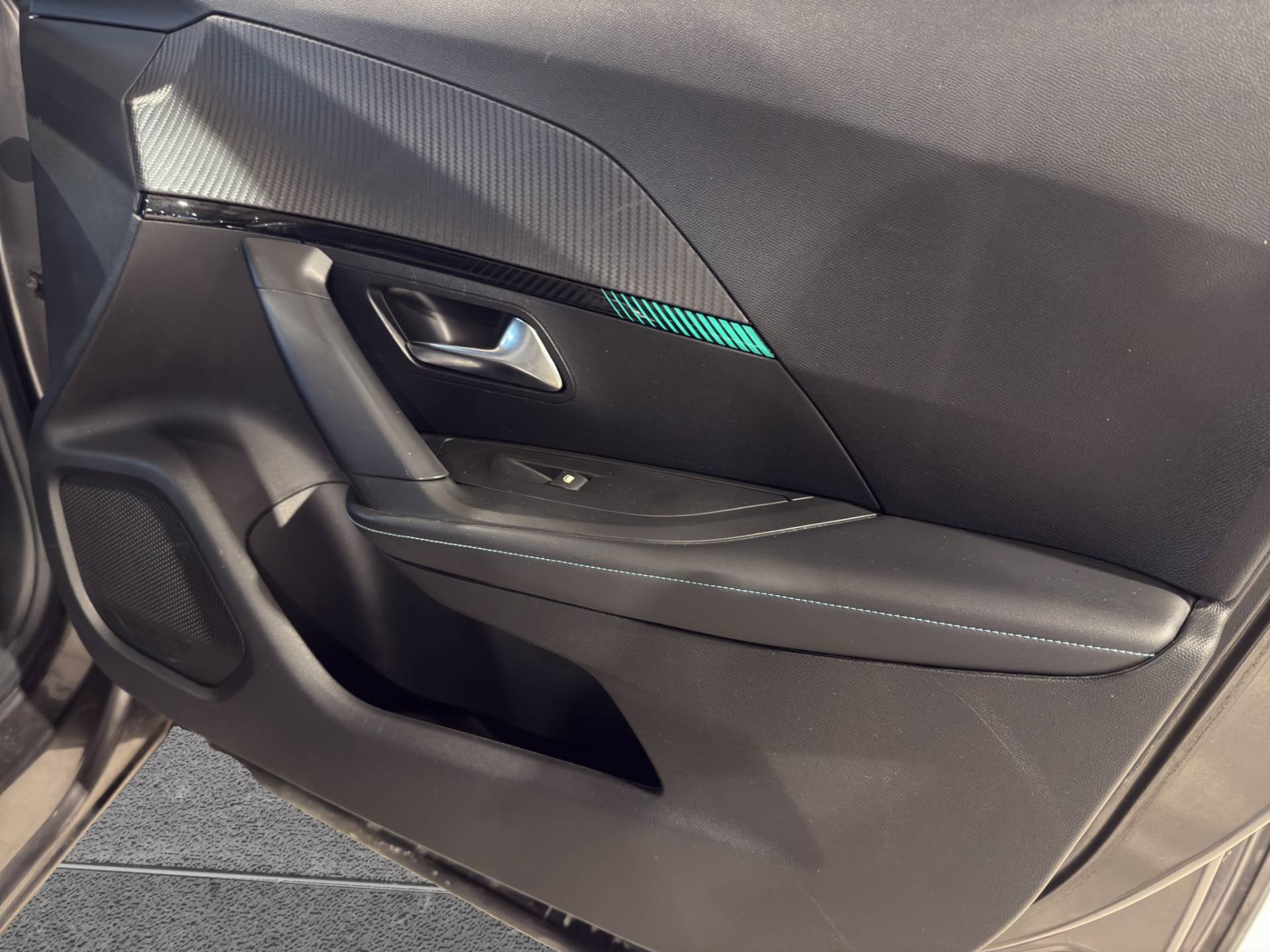 PEUGEOT 2008 - Foto 16