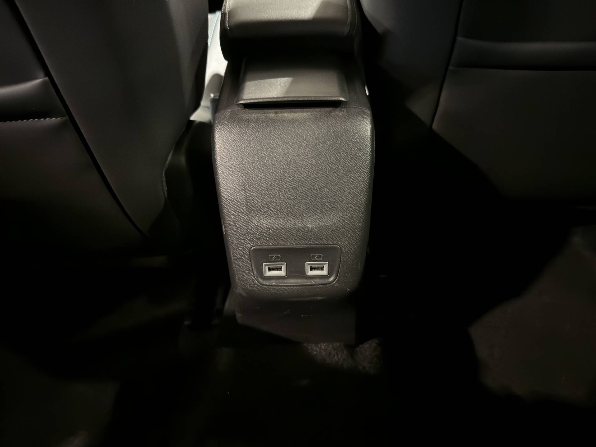 PEUGEOT 2008 - Foto 23