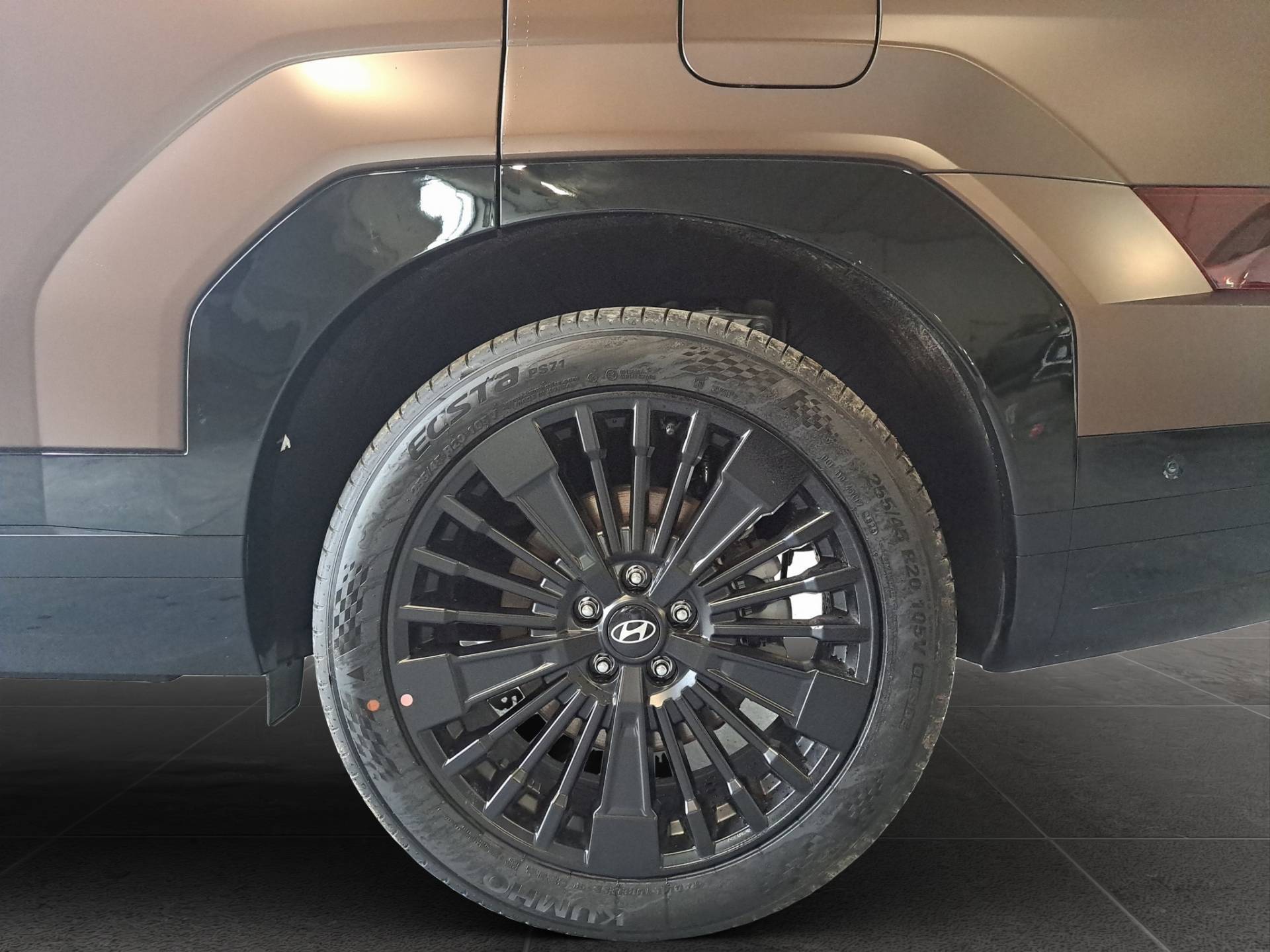 Auto Venduta - HYUNDAI SANTA FE Santa Fe 1.6 t-gdi hev XClass Calligraphy Pack 4wd 215cv at 7p.ti usata in pronta consegna - Brandini