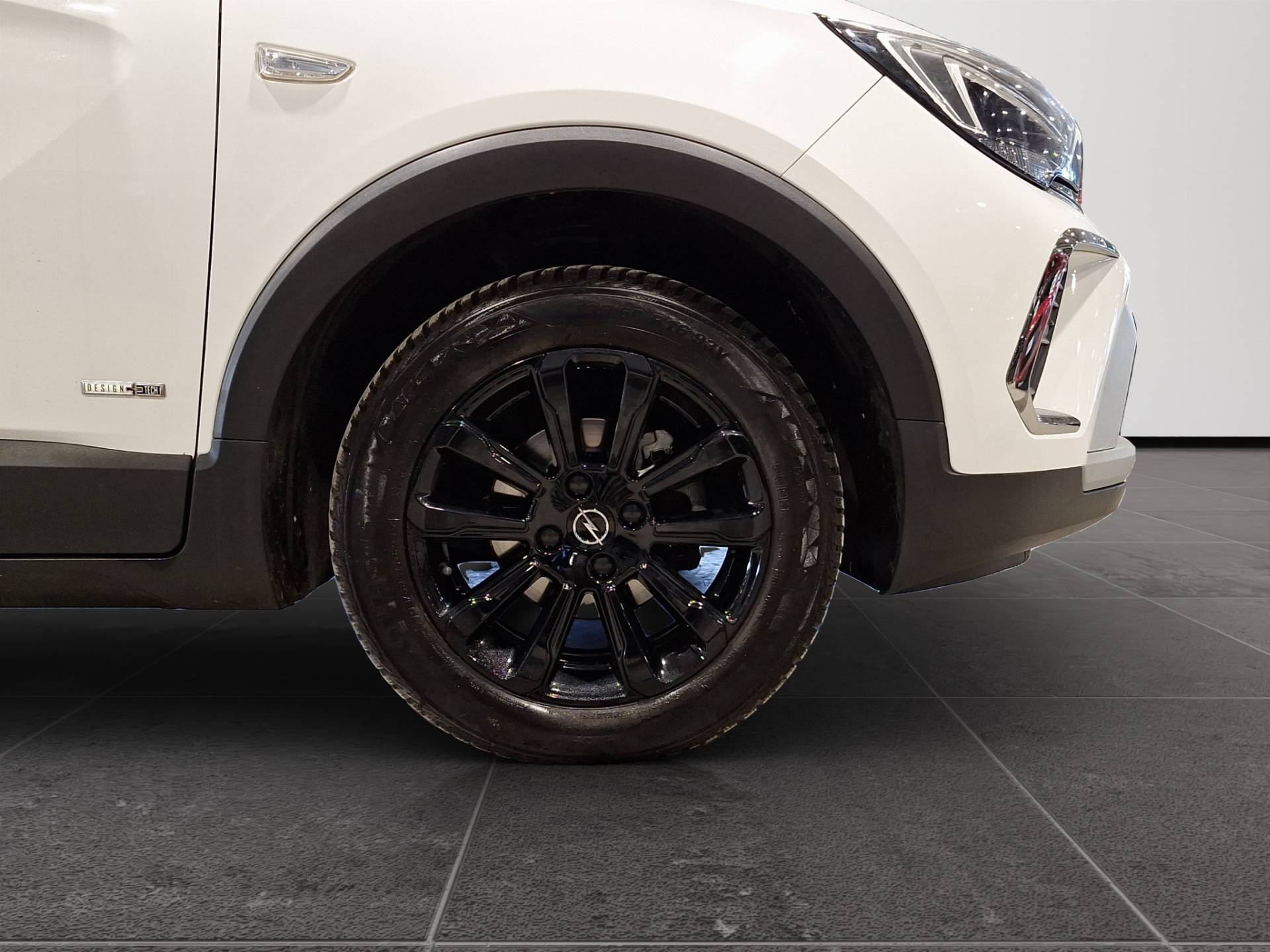 Auto Venduta - OPEL Crossland Crossland 1.5 ecotec Design&Tech 110cv usata in pronta consegna - Brandini