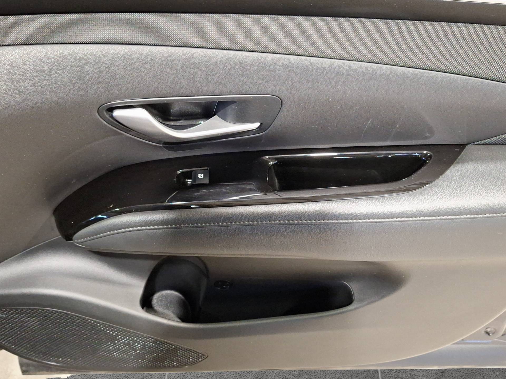 HYUNDAI Tucson - Foto 16