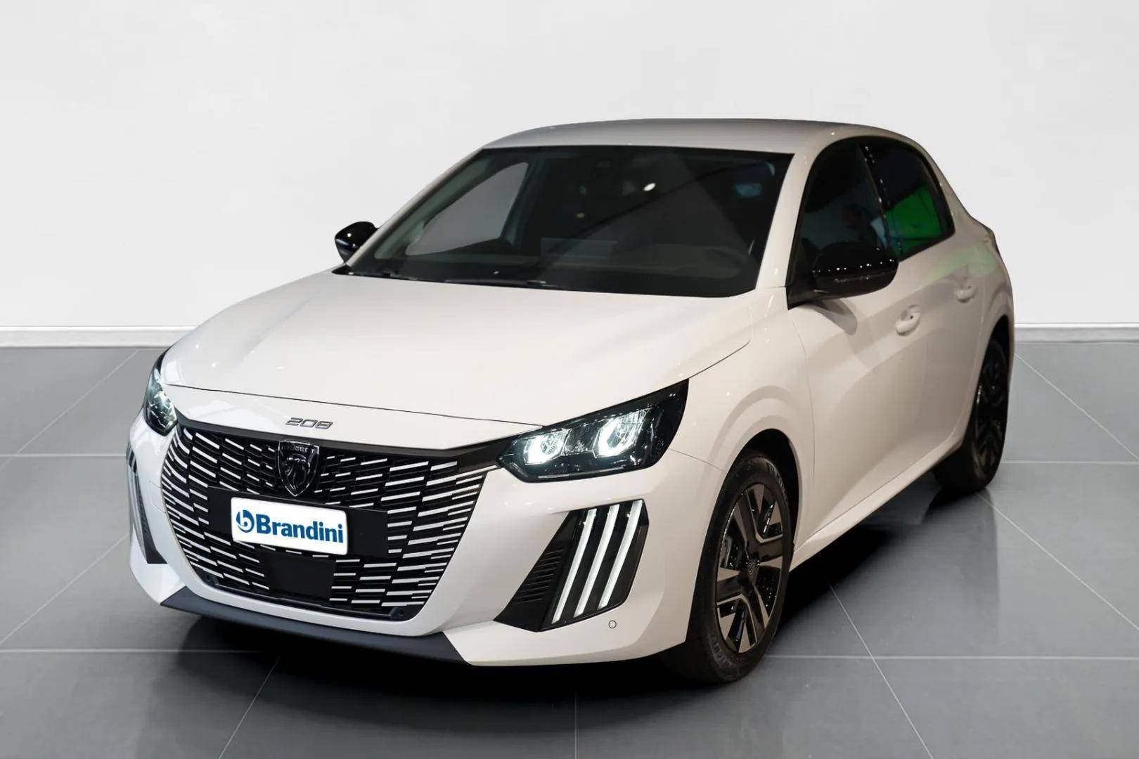 Auto Venduta - PEUGEOT 208 208 1.2 hybrid Allure 145cv e-dcs 6 usata in pronta consegna - Brandini