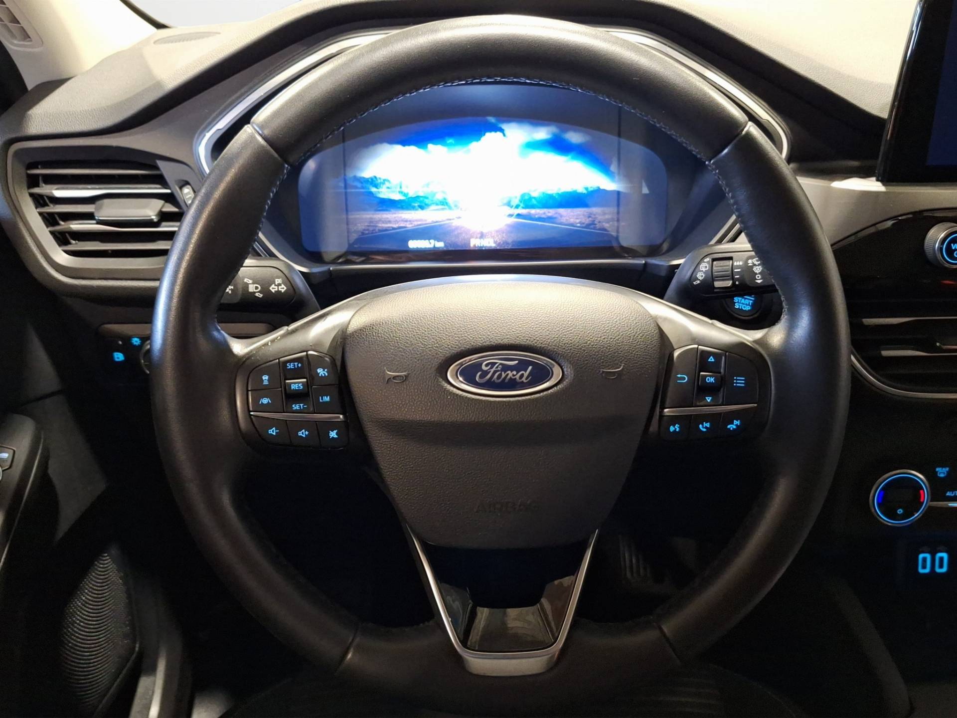 FORD Kuga - Foto 9