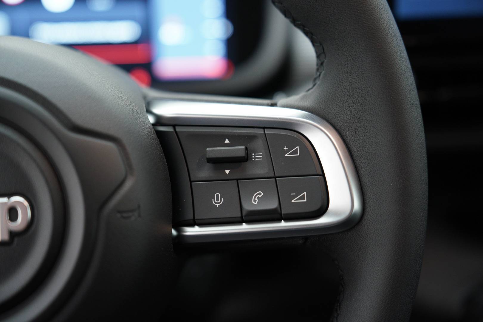 JEEP Avenger - Foto 13