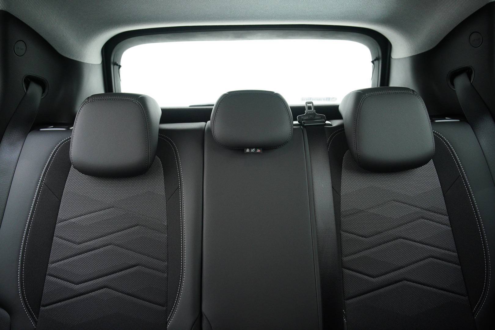 JEEP Avenger - Foto 23