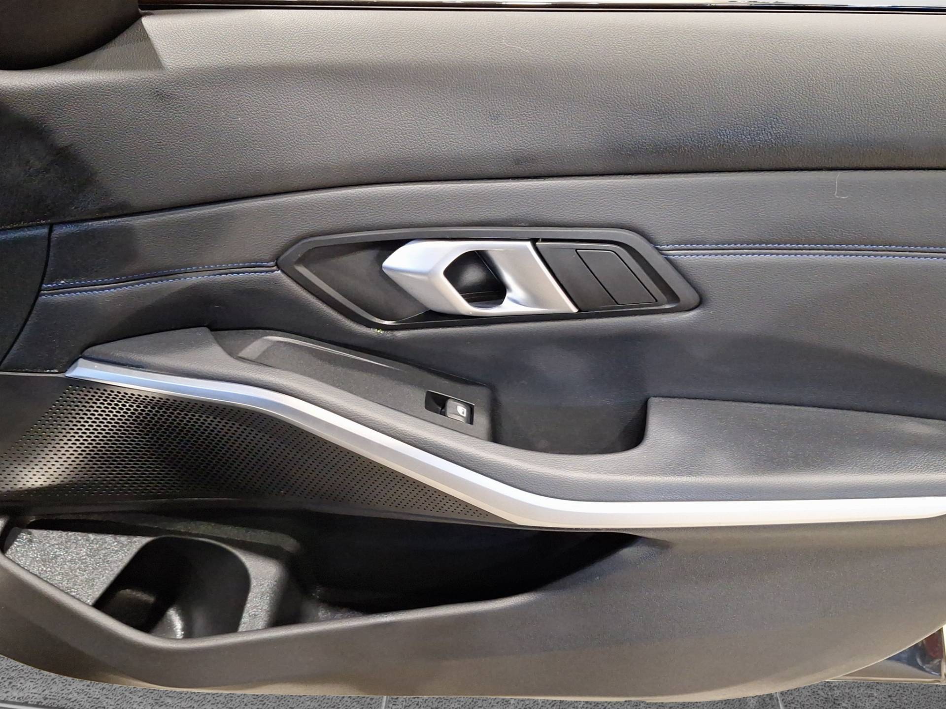 BMW Serie 3 Touring - Foto 16