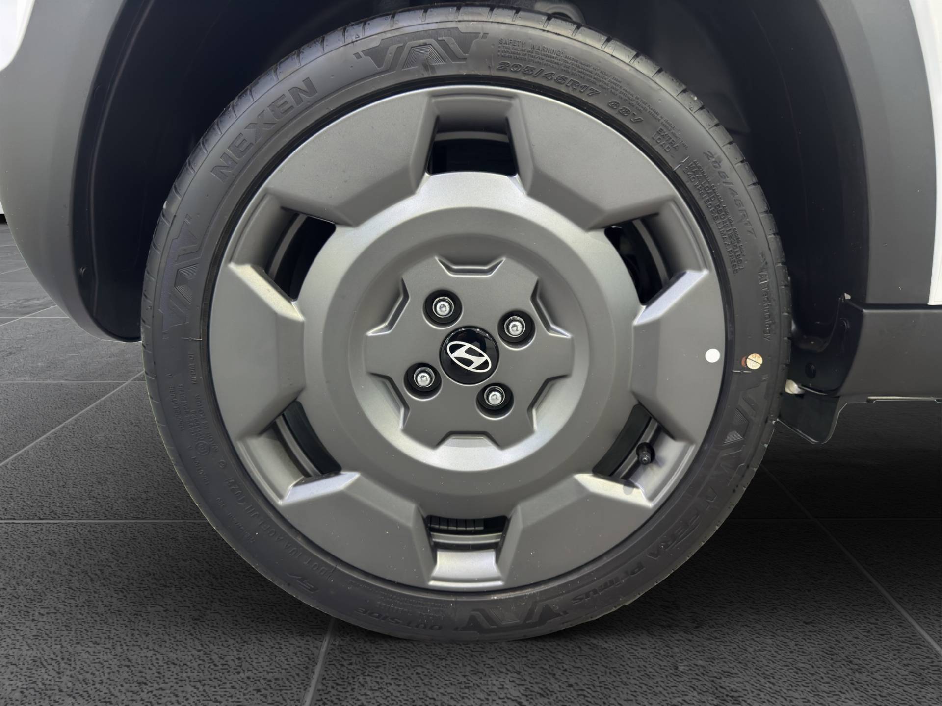 HYUNDAI Inster Inster Cross 49kWh usata in pronta consegna - Brandini