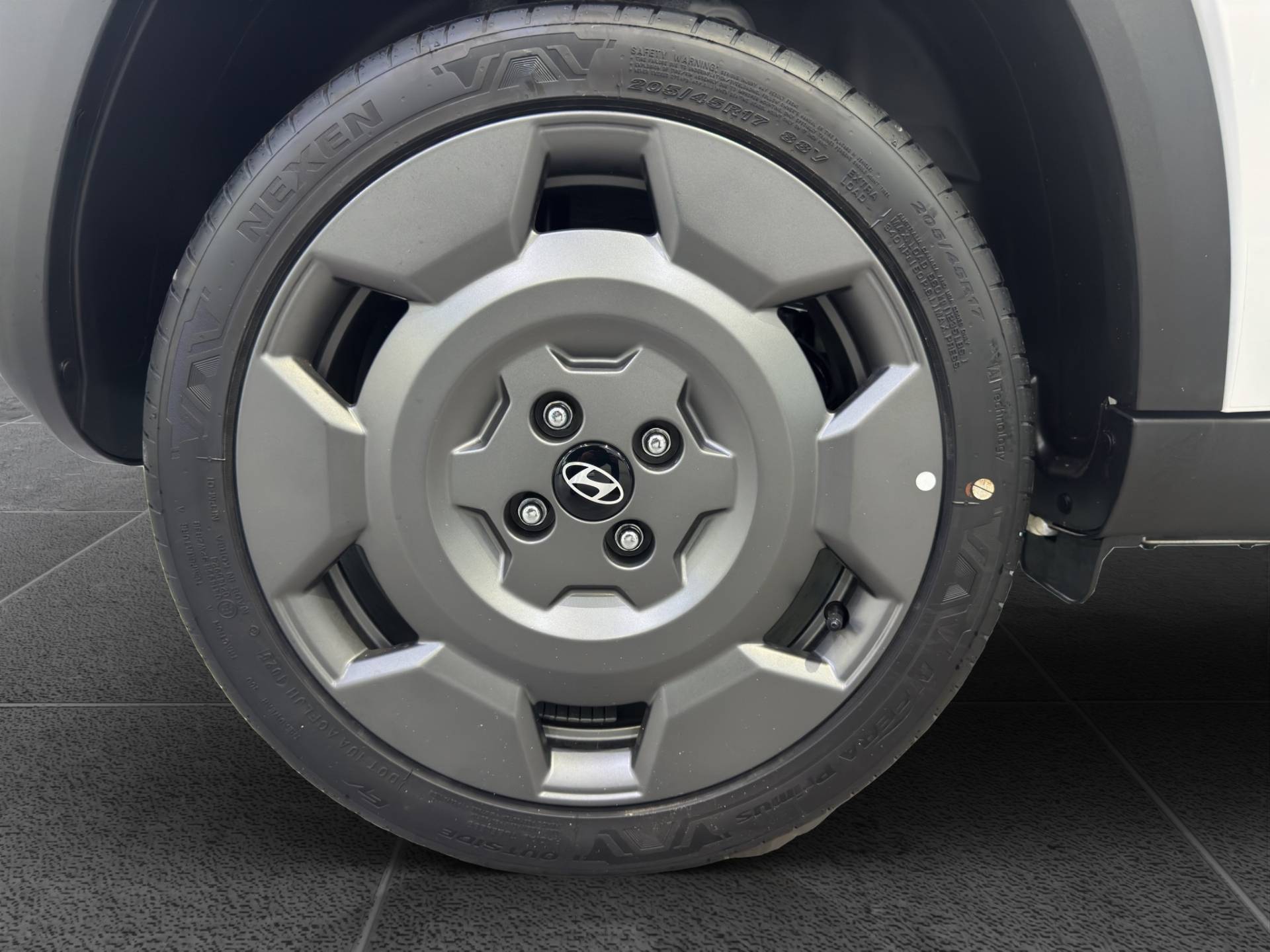 HYUNDAI Inster Inster Cross 49kWh usata in pronta consegna - Brandini