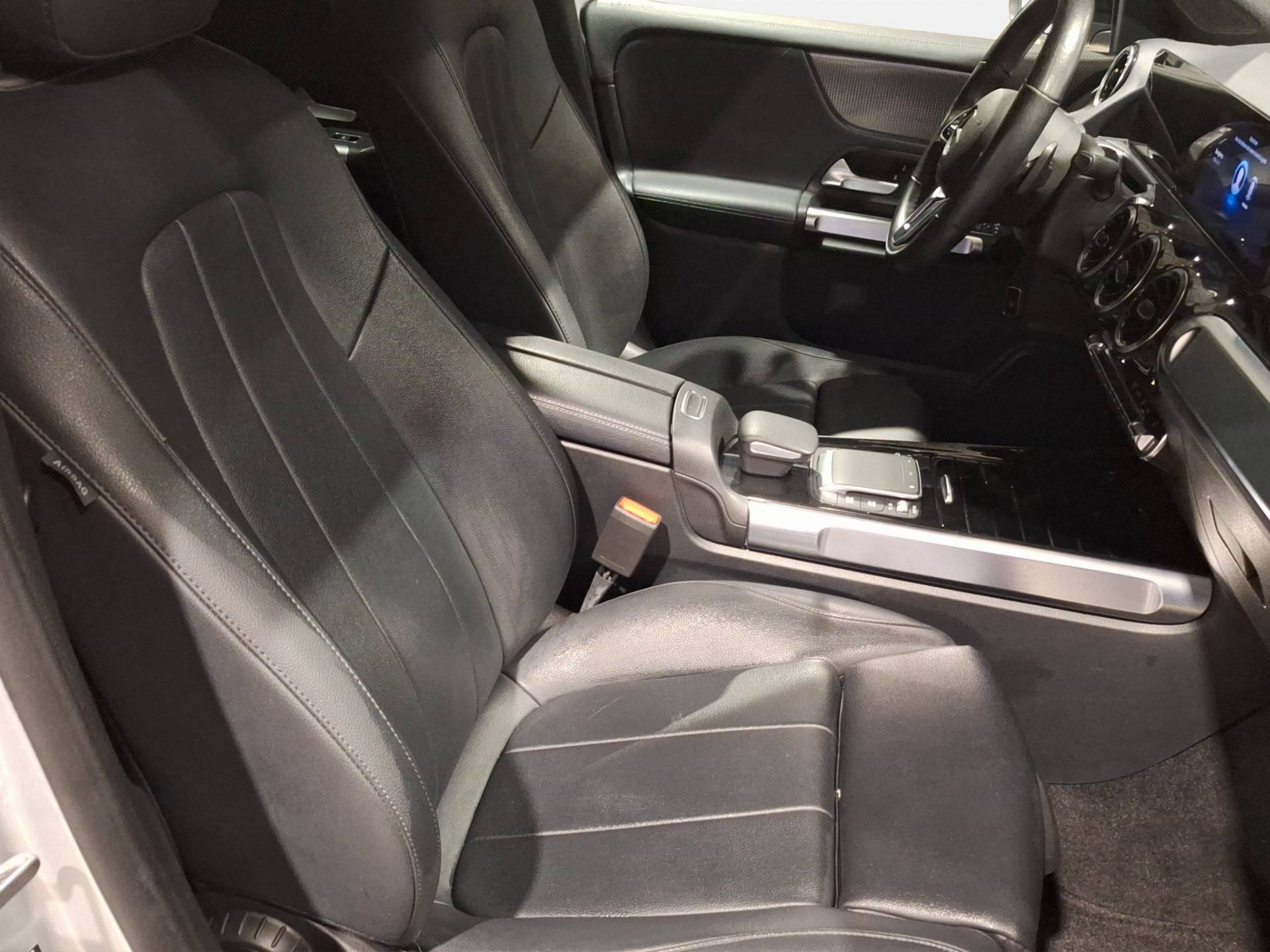 MERCEDES GLB - Foto 7