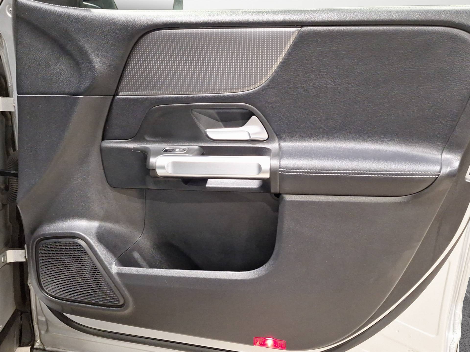 MERCEDES GLB - Foto 8