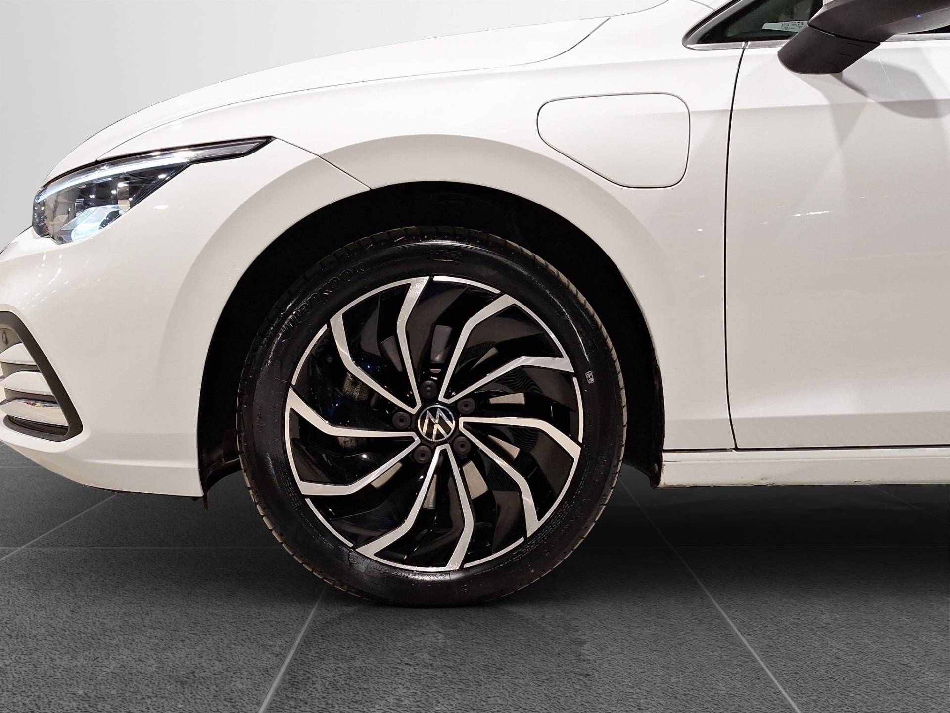 VOLKSWAGEN Golf - Foto 19