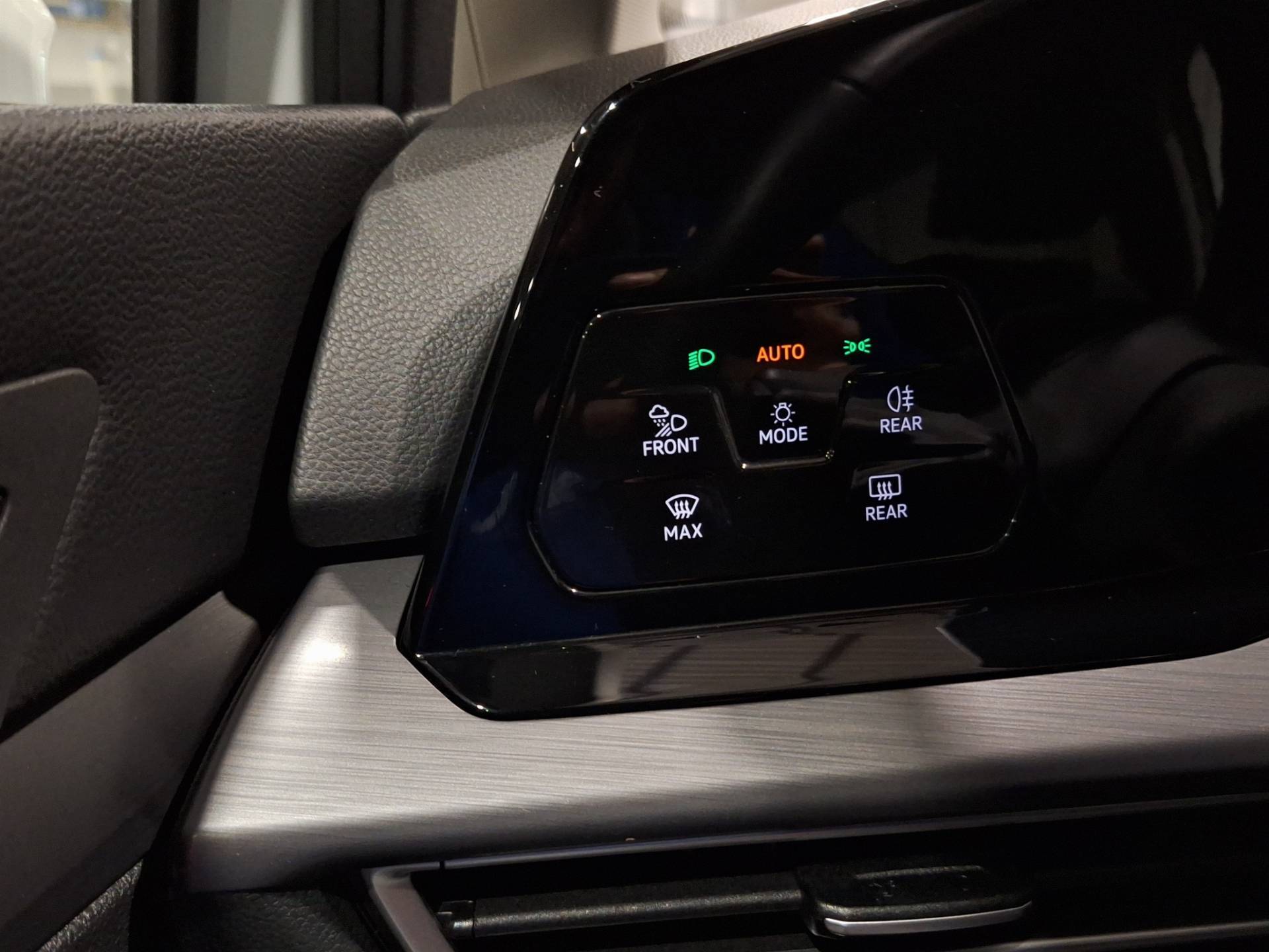 VOLKSWAGEN Golf - Foto 28