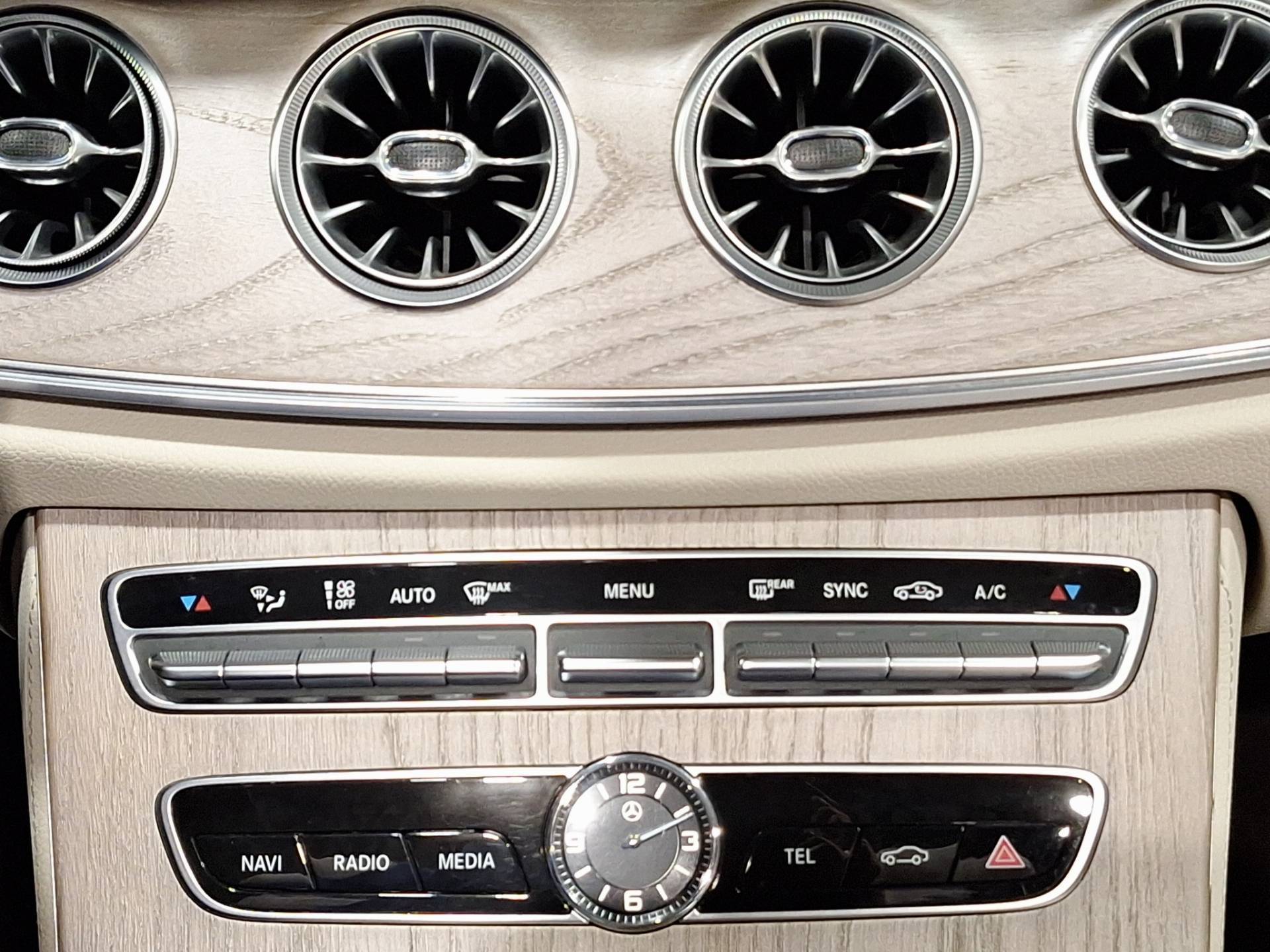 MERCEDES Classe E Cabrio - Foto 25